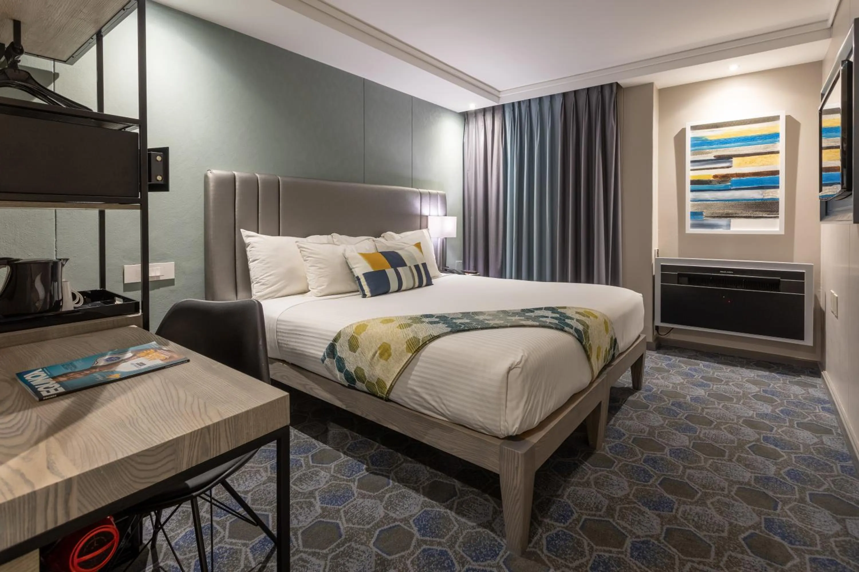 Photo of the whole room, Bed in StayEasy Mbombela