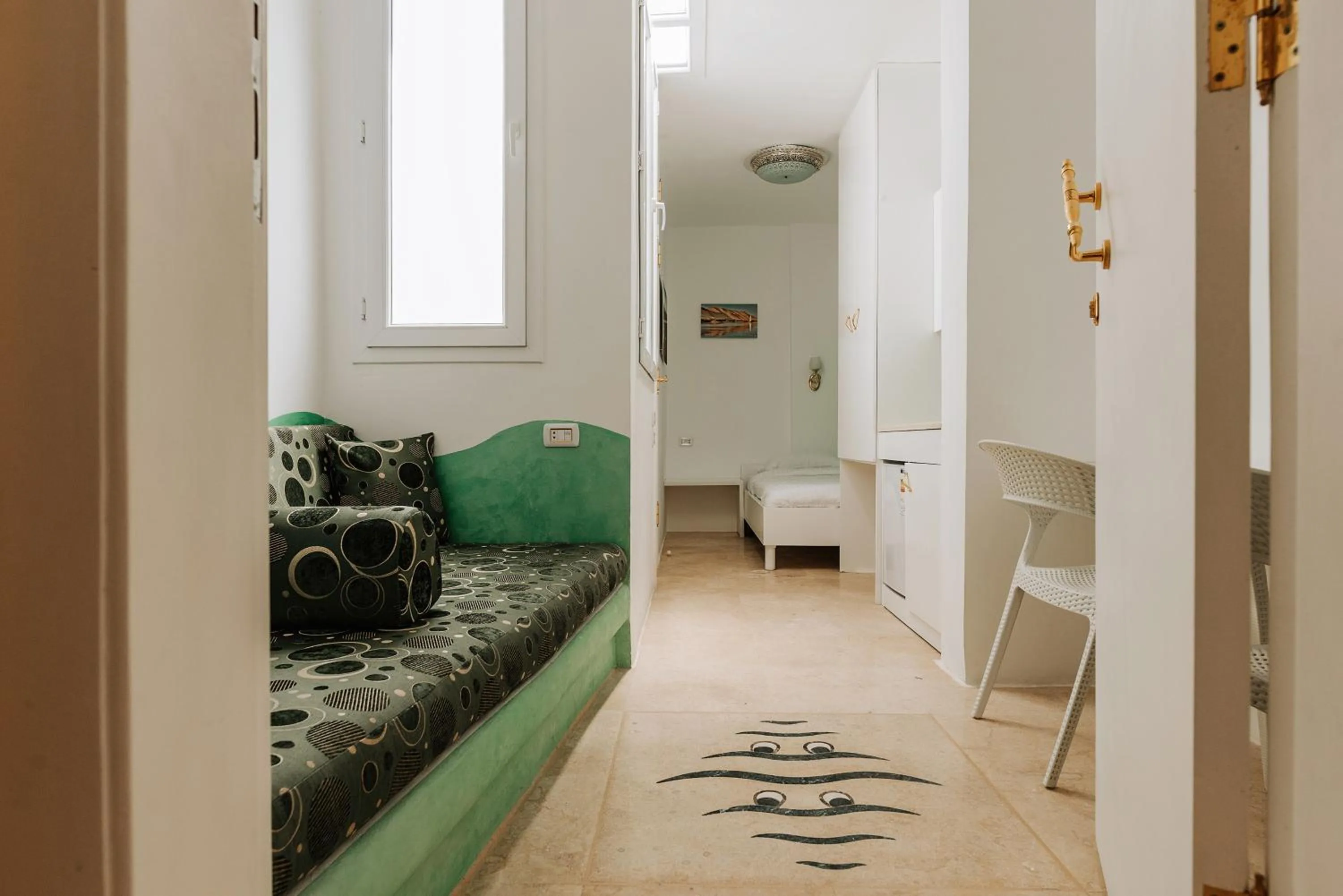 Single Room in Desert Moon