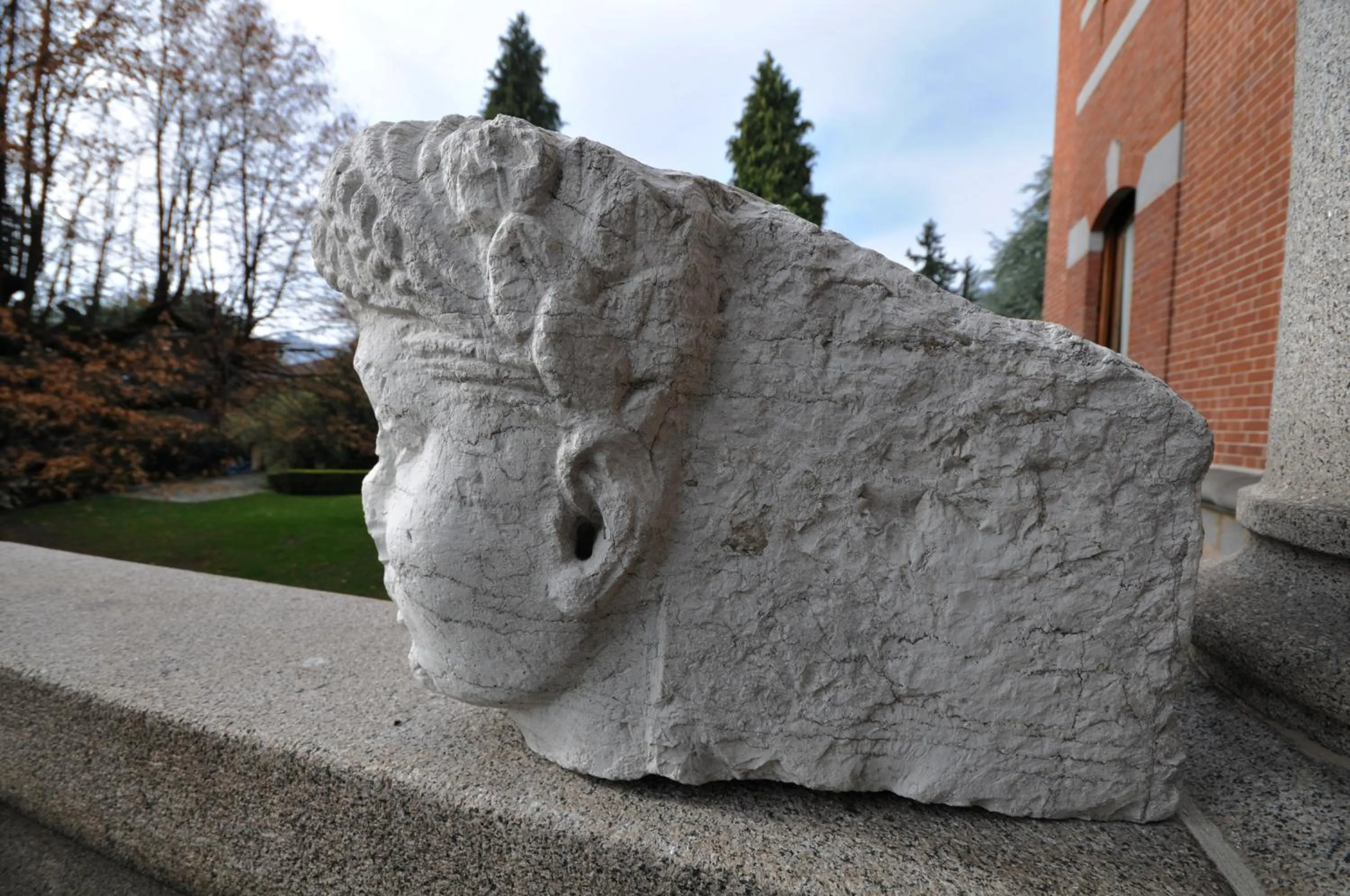 Decorative detail in B&B Villa Cernigliaro Dimora Storica