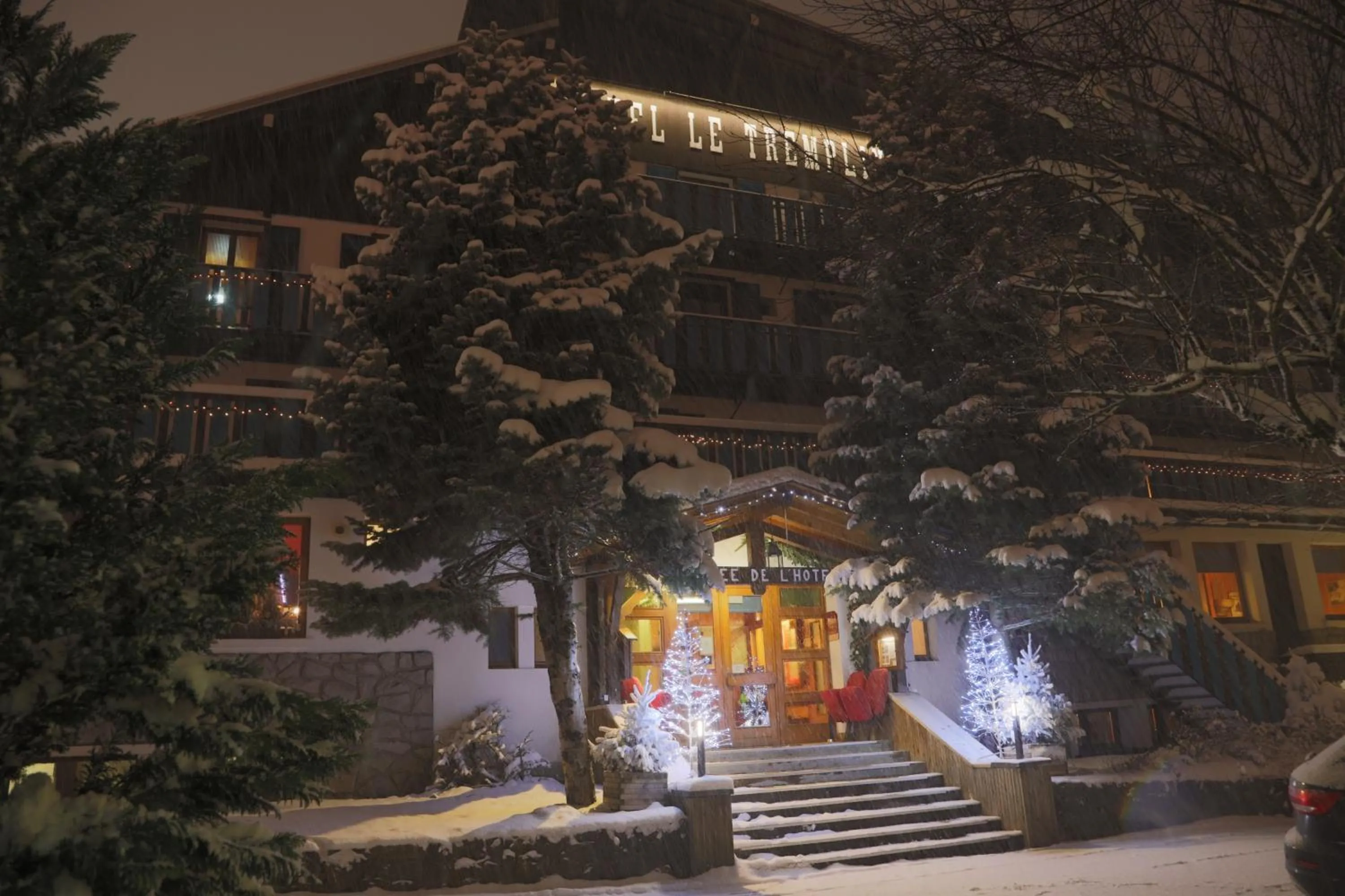 Night in Hotel Le Tremplin