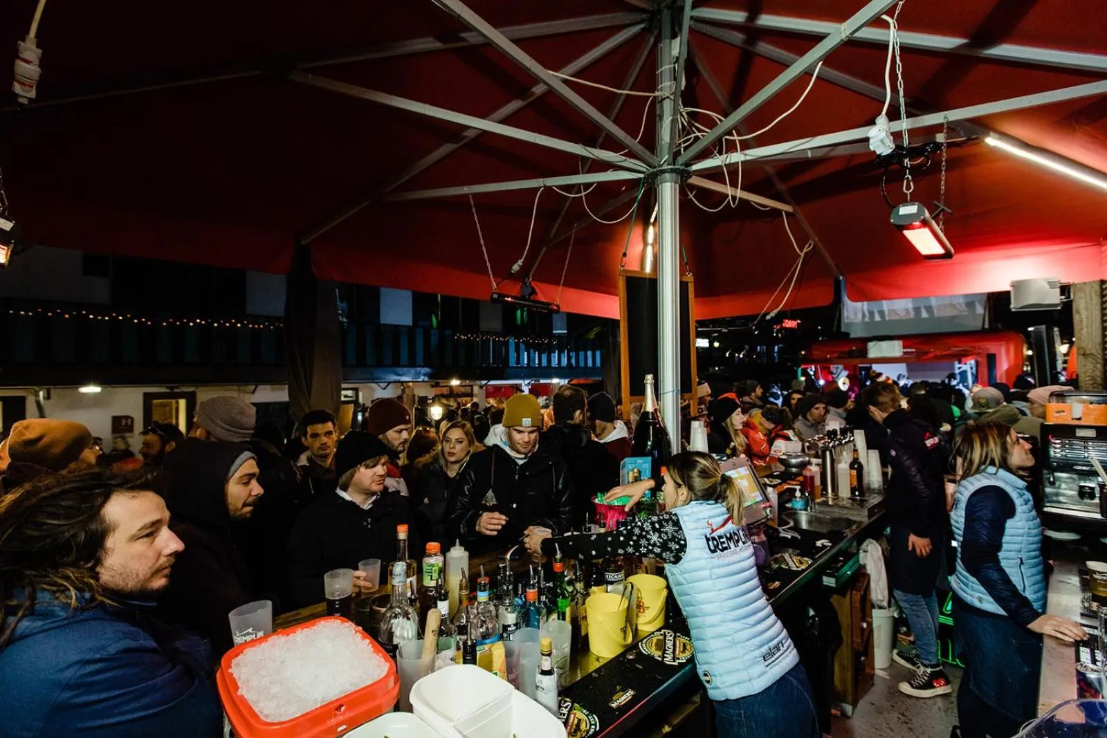 Evening entertainment in Hotel Le Tremplin