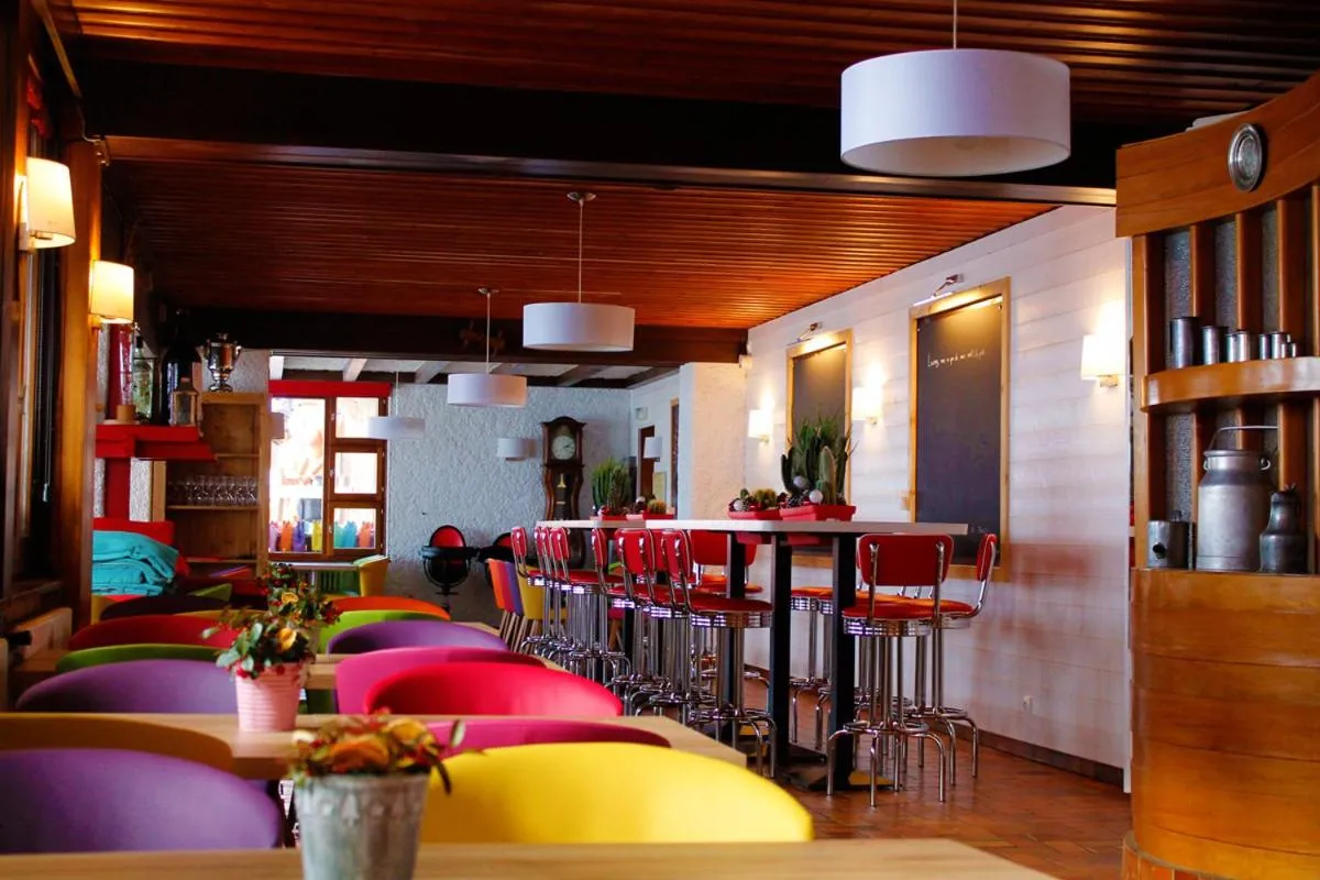 Restaurant/Places to Eat in Hotel Le Tremplin