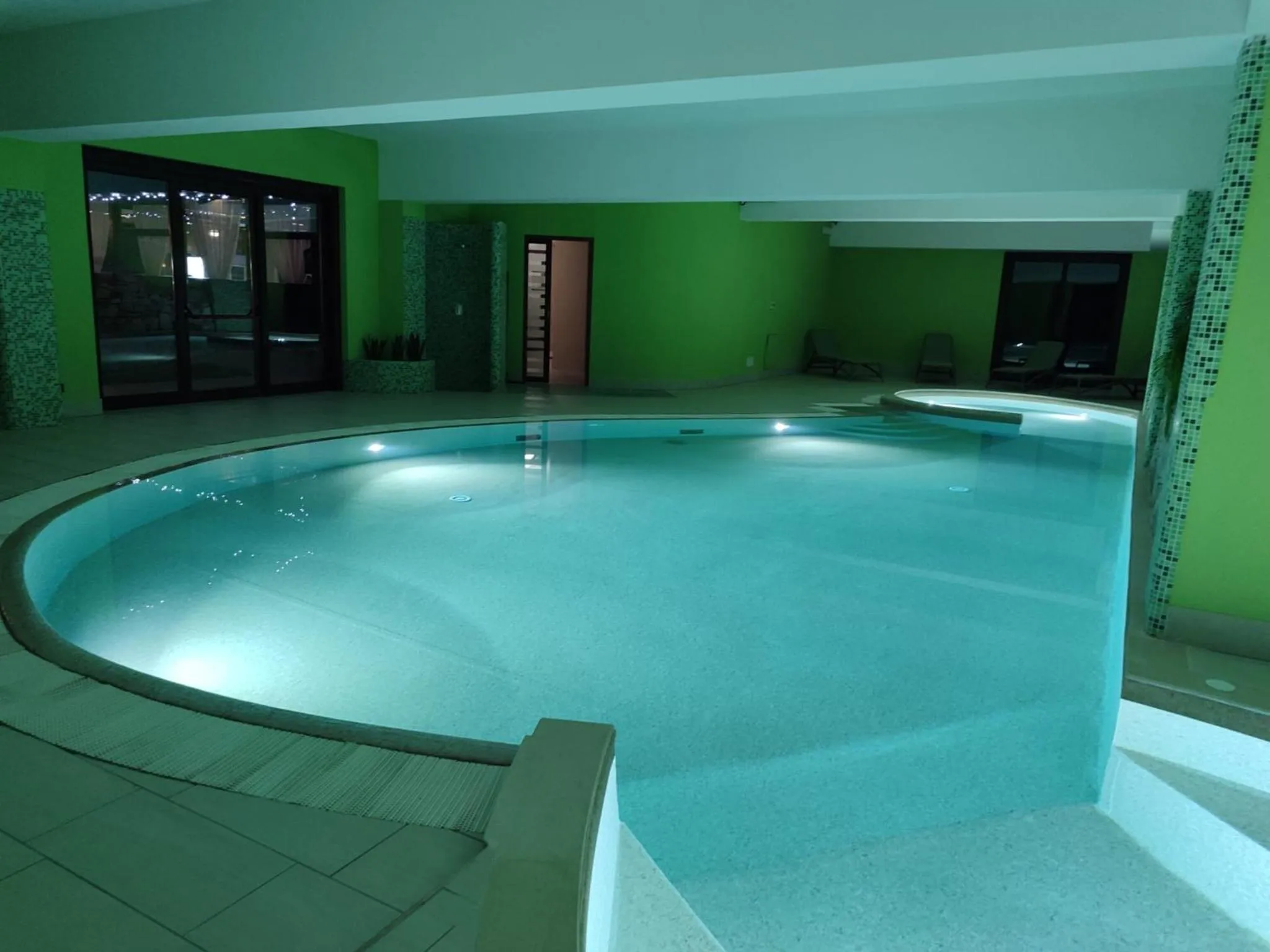 Swimming pool in Parco dei Pini - Sila Wellness Hotel