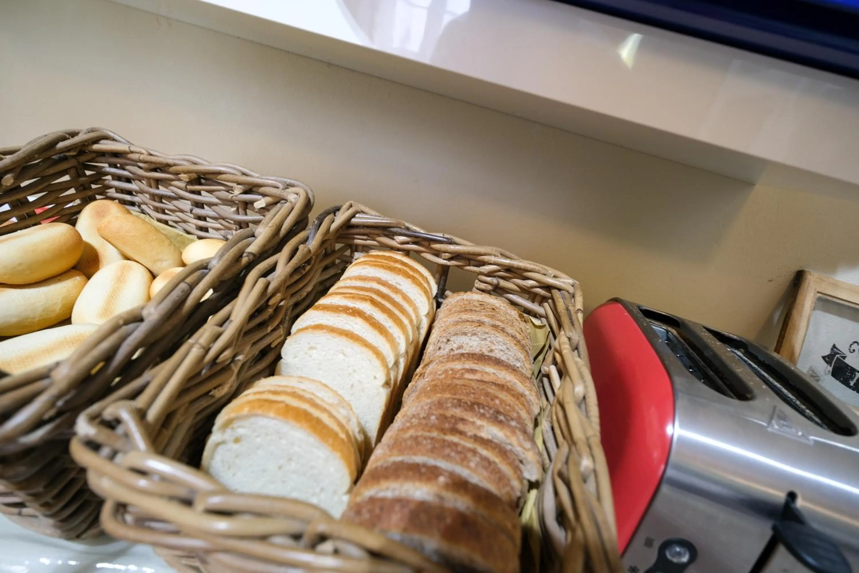 Buffet breakfast in San Tommaso