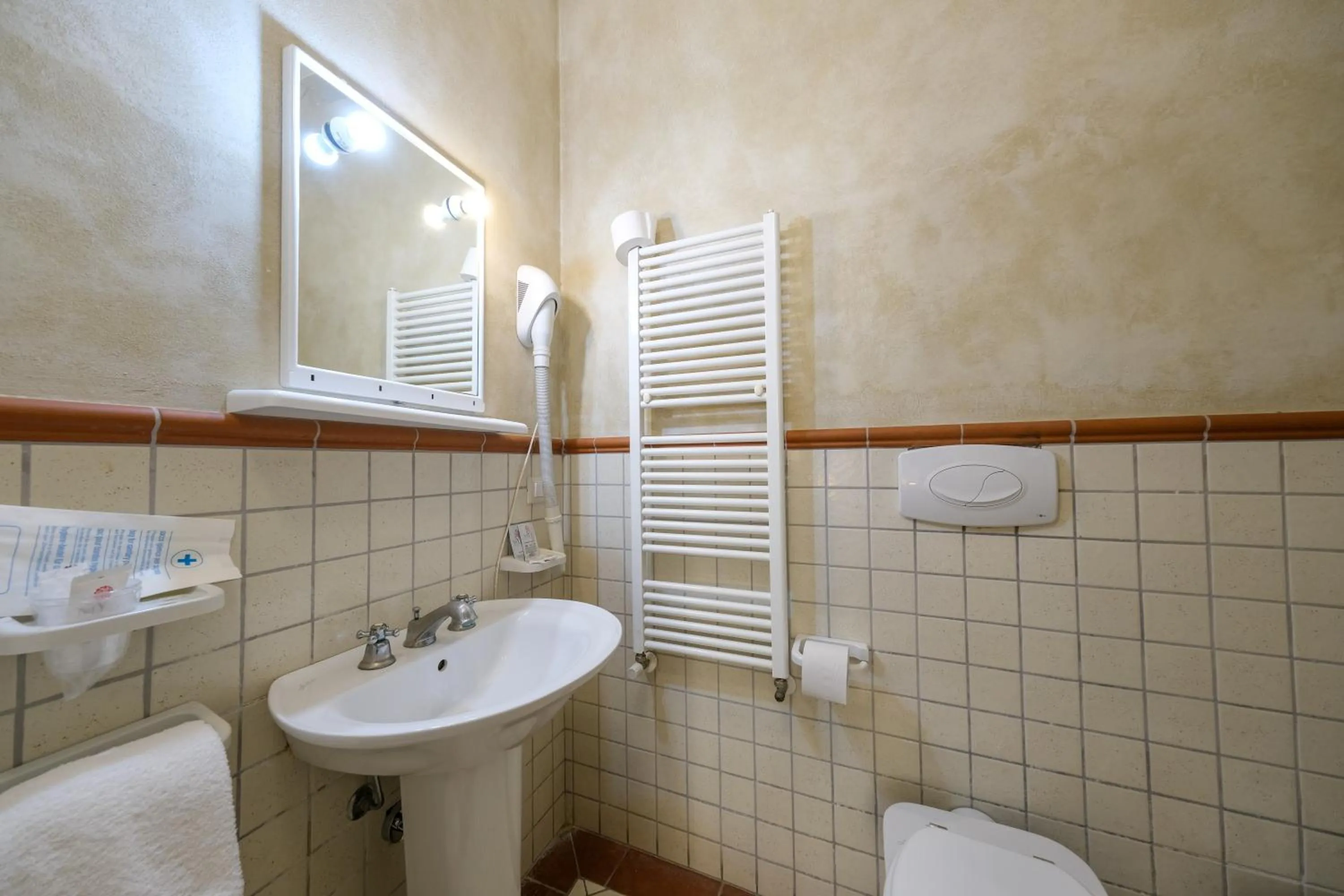 Bathroom in San Tommaso
