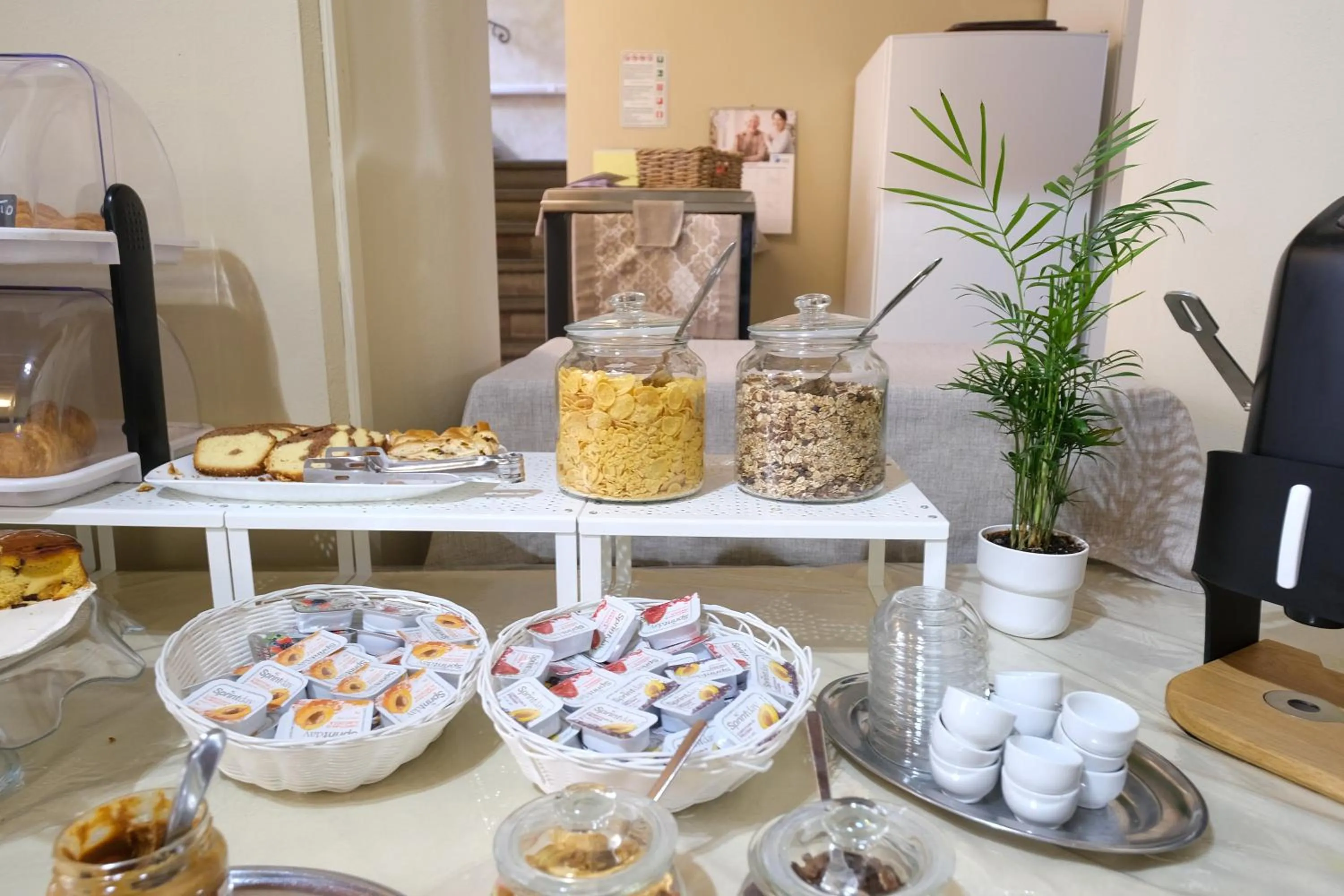 Buffet breakfast in San Tommaso