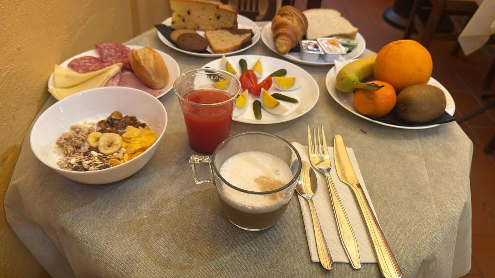 Breakfast in San Tommaso