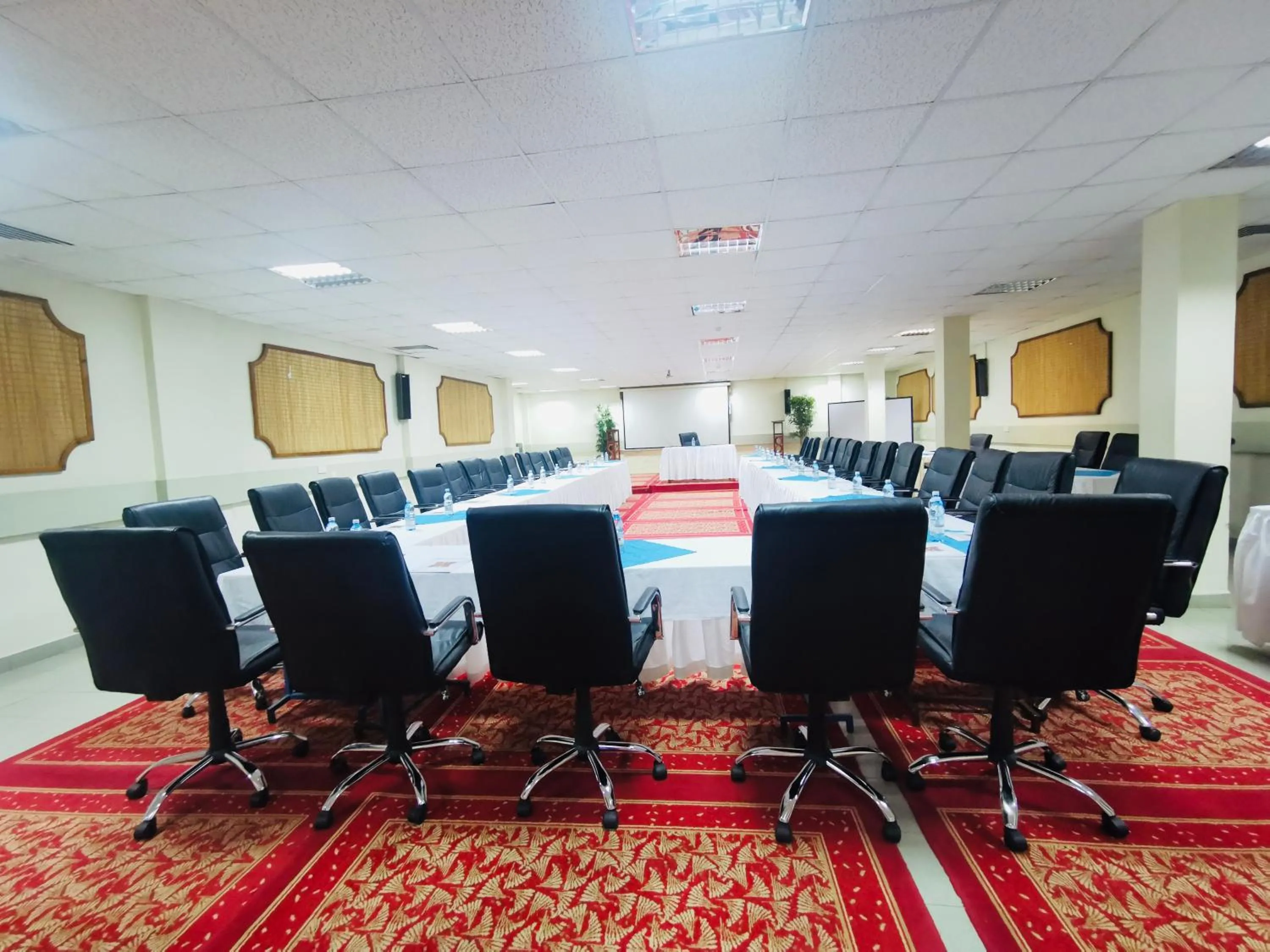 Banquet/Function facilities in La Mada Hotel