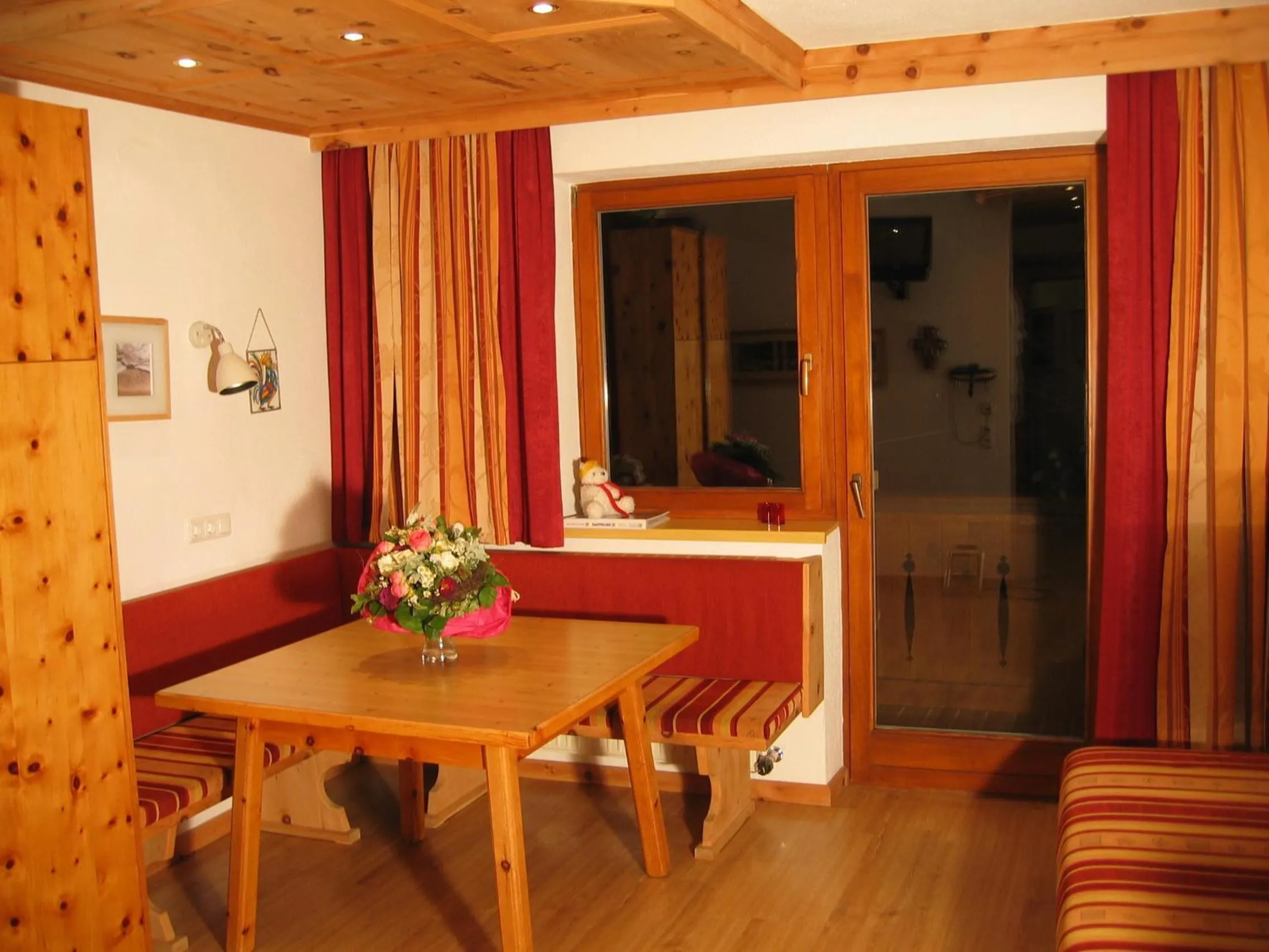 Dining area in Apart Stotter