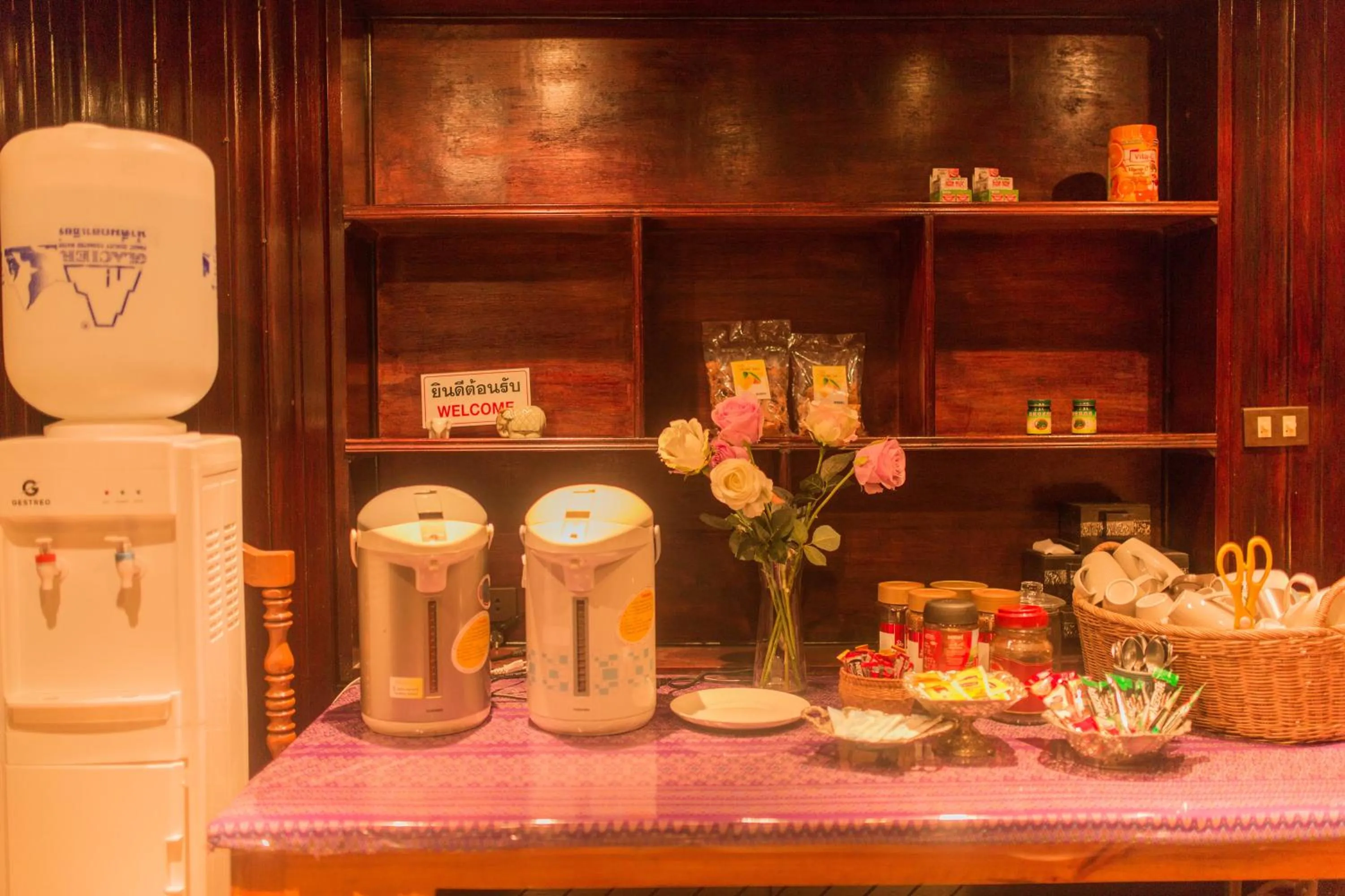 On-site shops in Boutique House Nipha