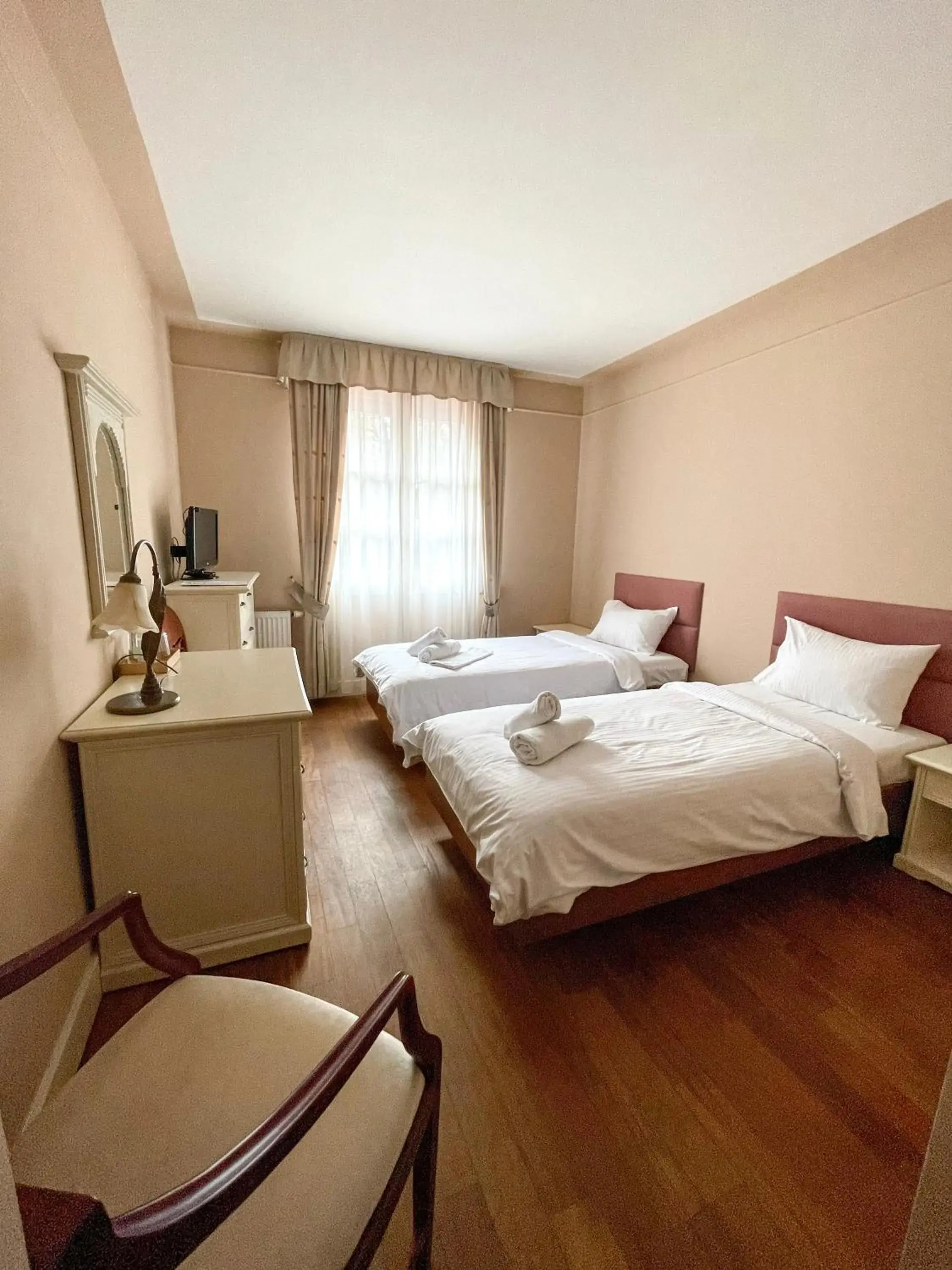 Twin Room in Villa Toscana Warszawa Twin Room in Villa Toscana Warszawa