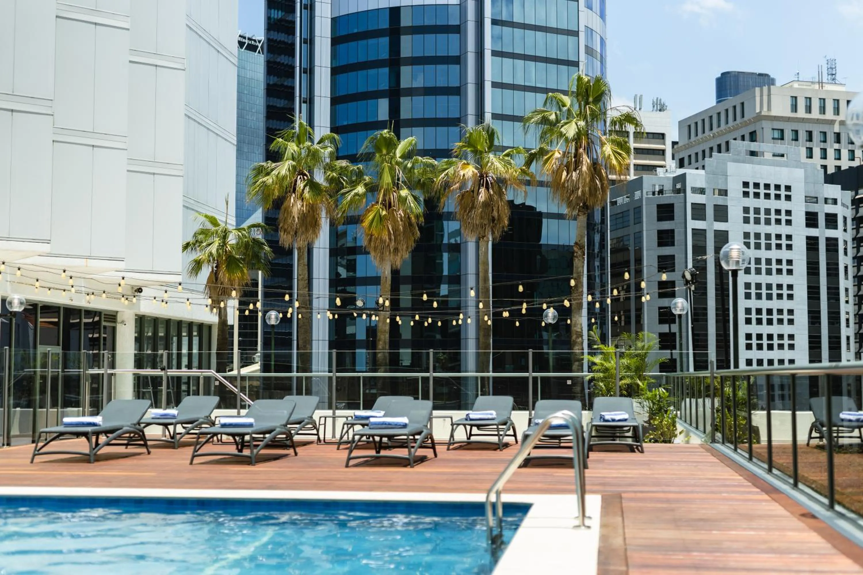 Swimming pool in Amora Hotel Brisbane