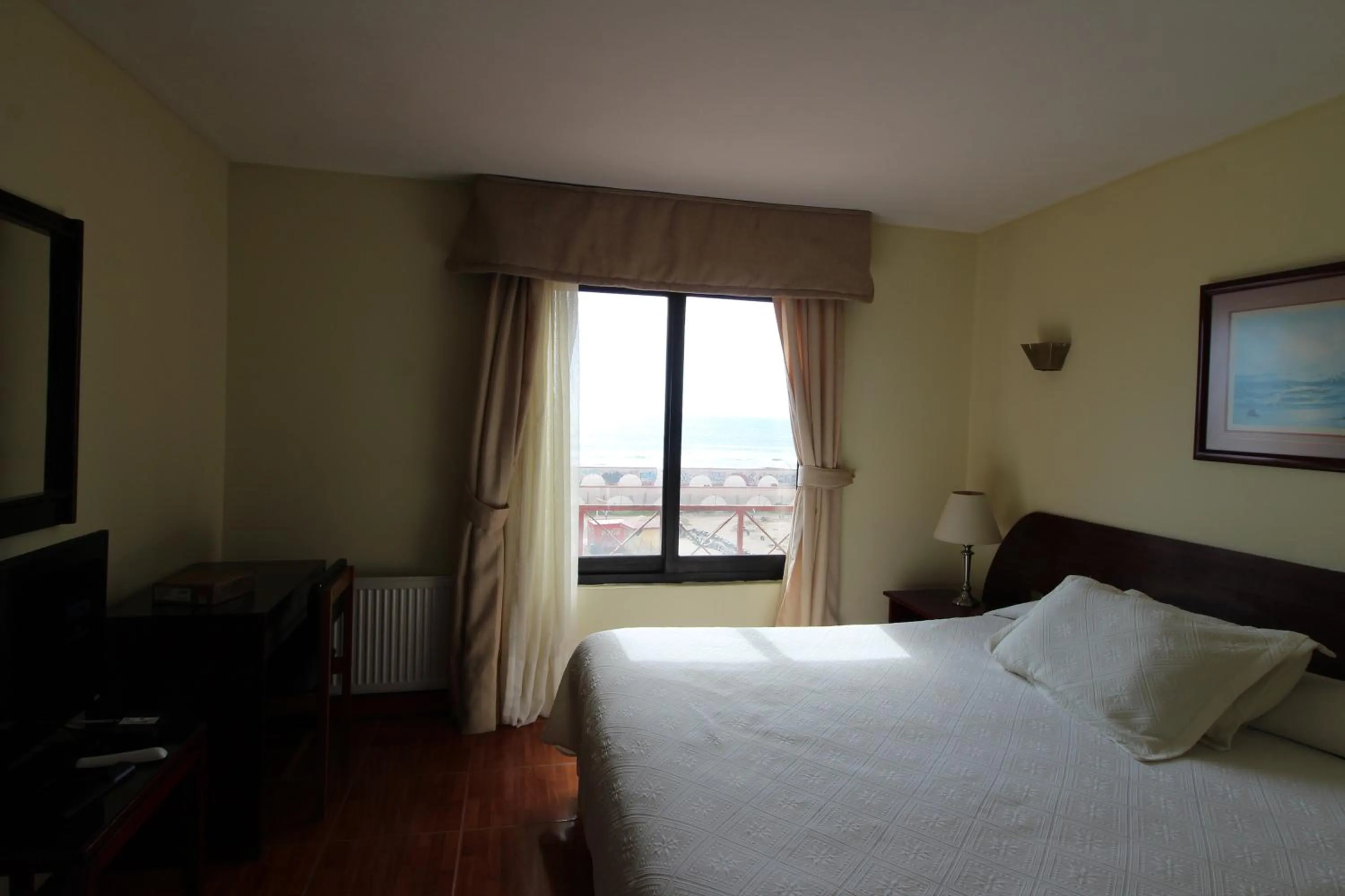 Bed in Hotel La Serena Plaza