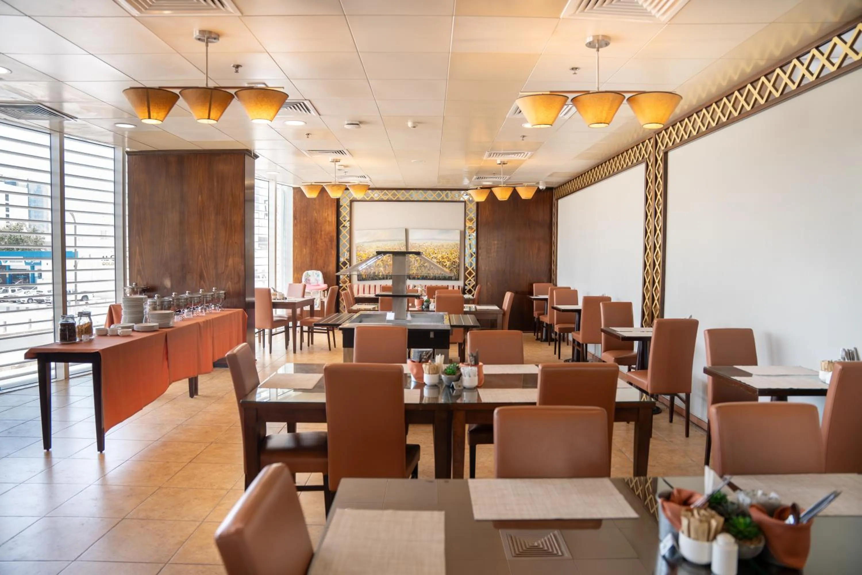 Restaurant/places to eat in Kingsgate Hotel Doha by Millennium Hotels
