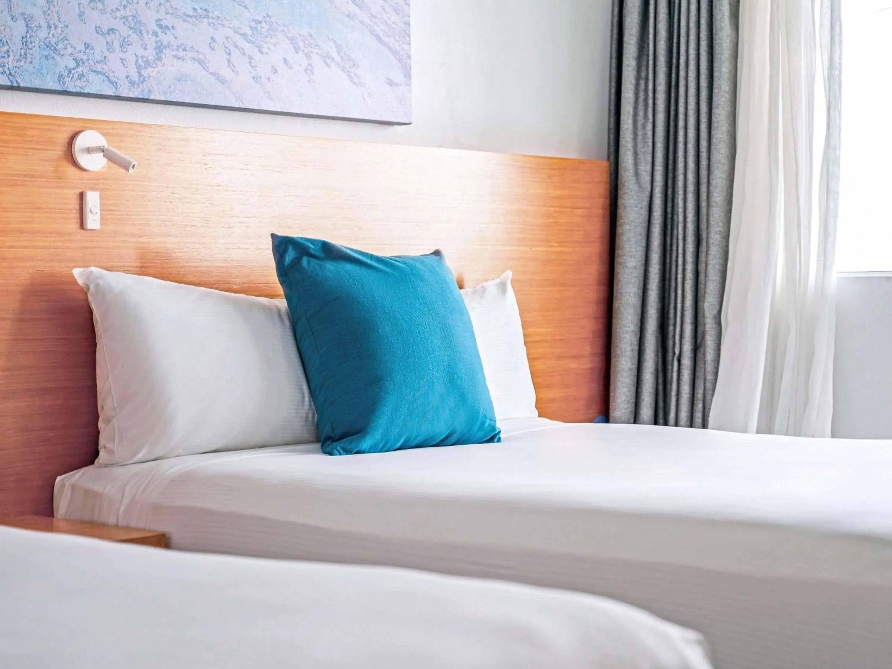 Standard Room with Two Double Beds and Pool View in Novotel Cairns Oasis Resort Standard Room with Two Double Beds and Pool View in Novotel Cairns Oasis Resort