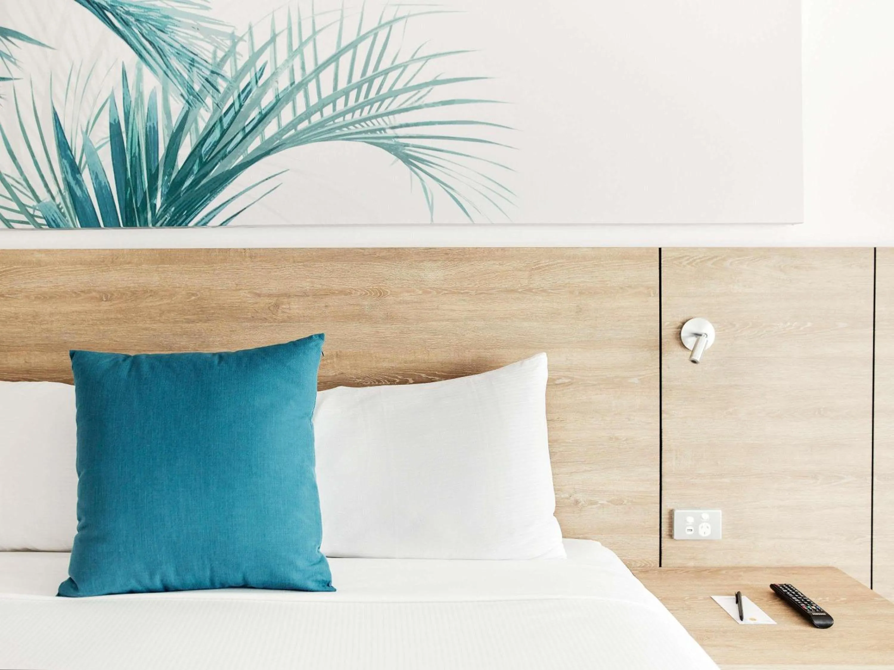 Property building, Bed in Novotel Cairns Oasis Resort