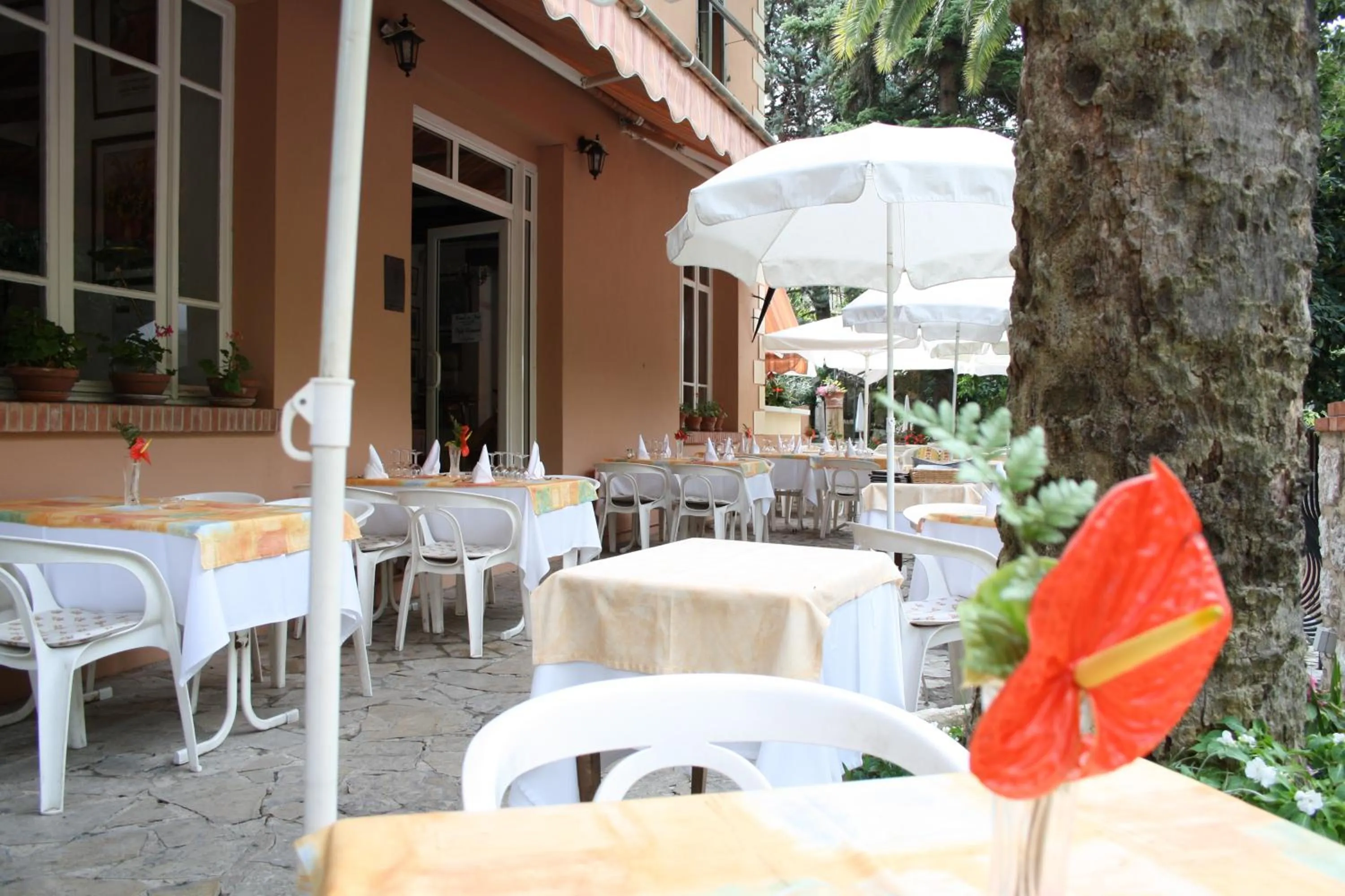 Balcony/Terrace in Auberge Les Gorges du Loup