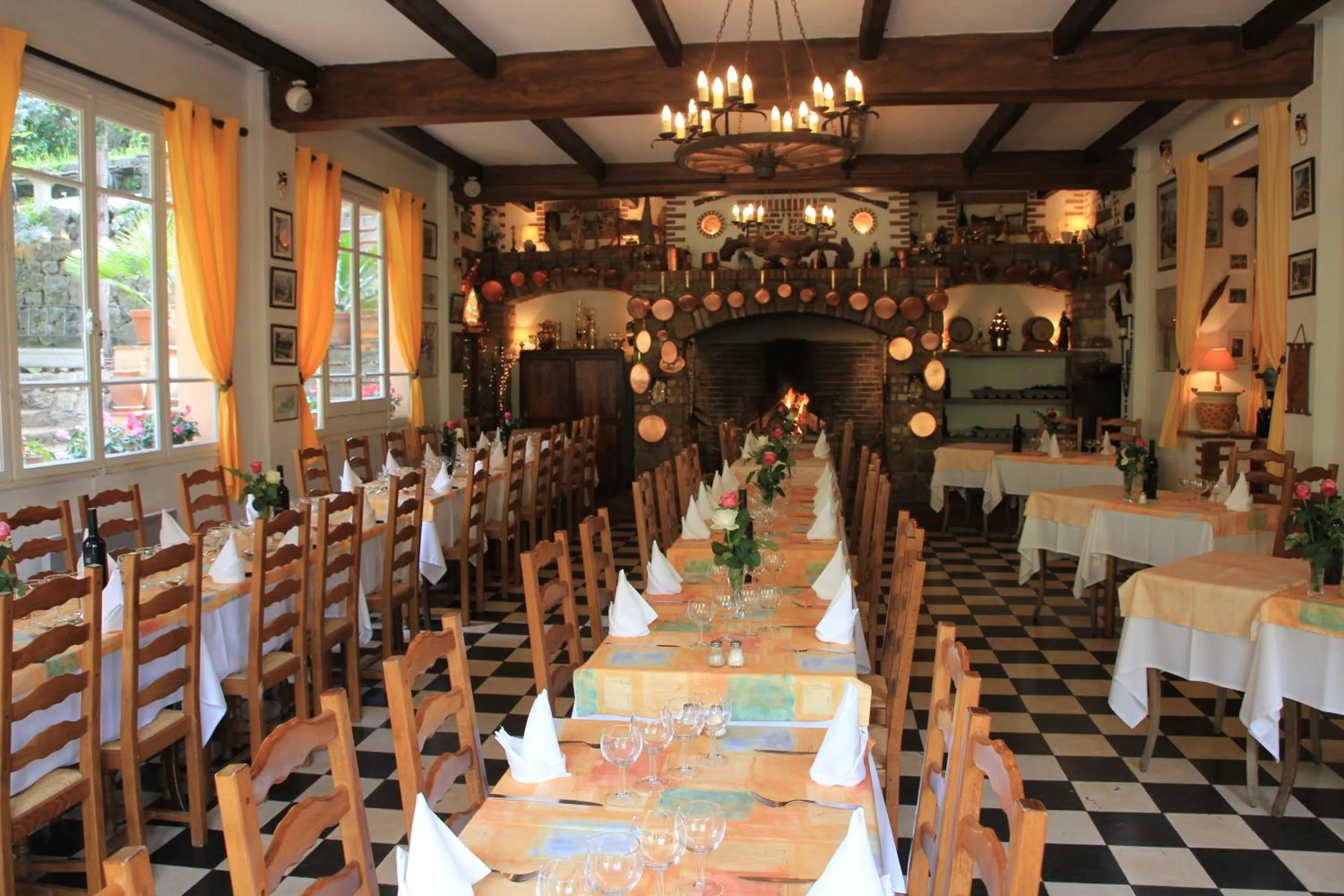 Restaurant/places to eat in Auberge Les Gorges du Loup