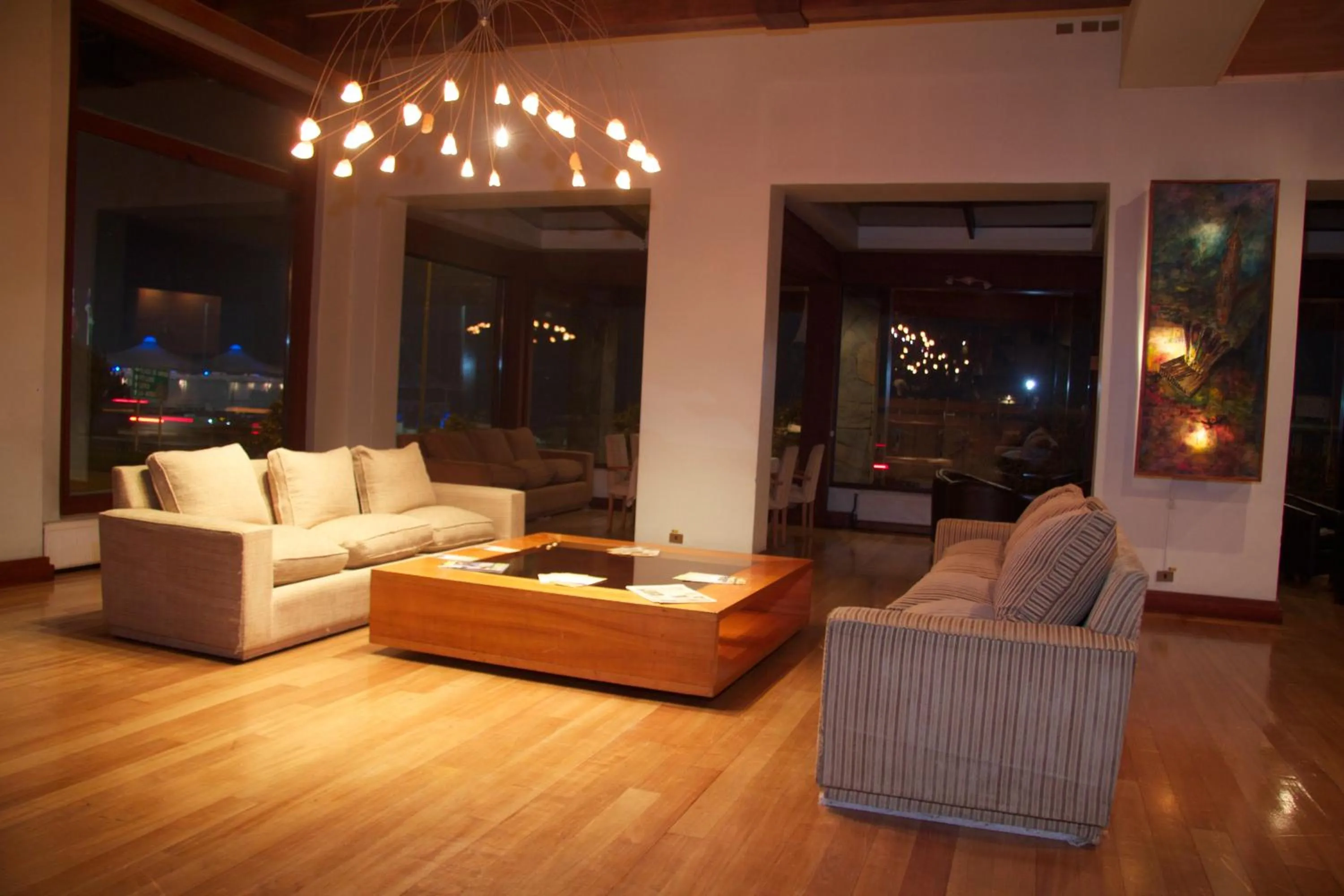 Lobby or reception in Gran Hotel Vicente Costanera