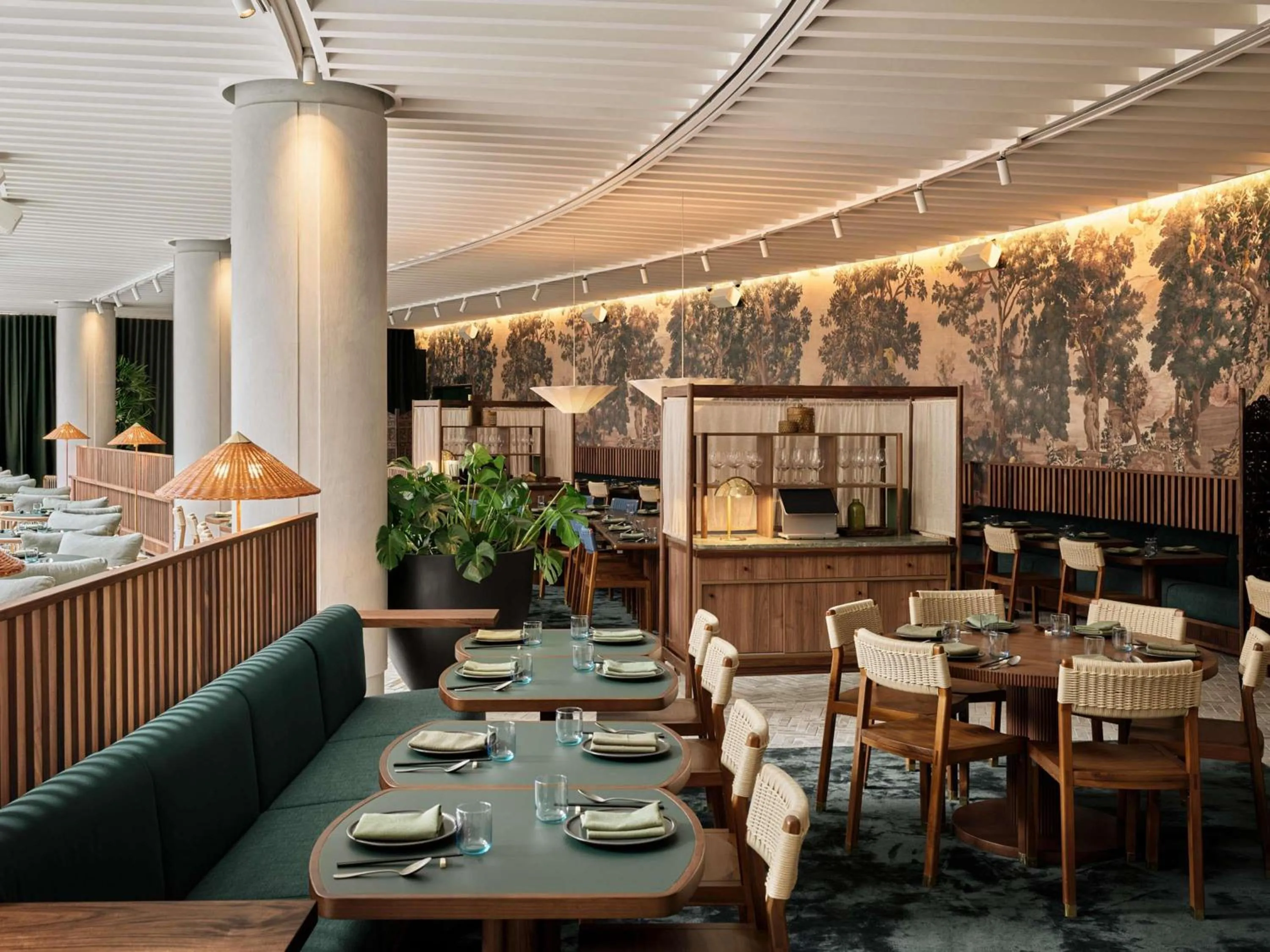 Restaurant/places to eat in Sofitel Sydney Wentworth