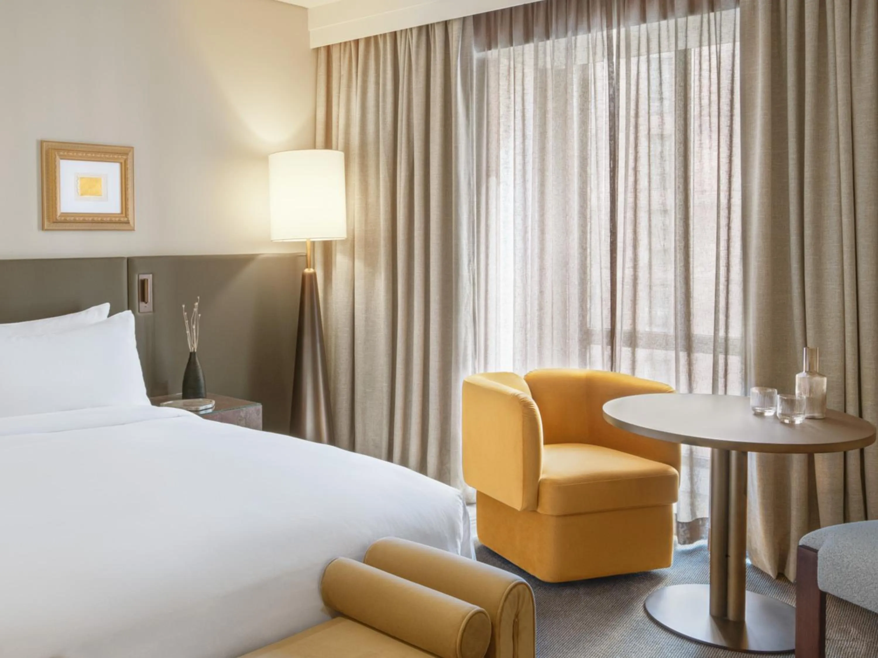 Bed in Sofitel Sydney Wentworth