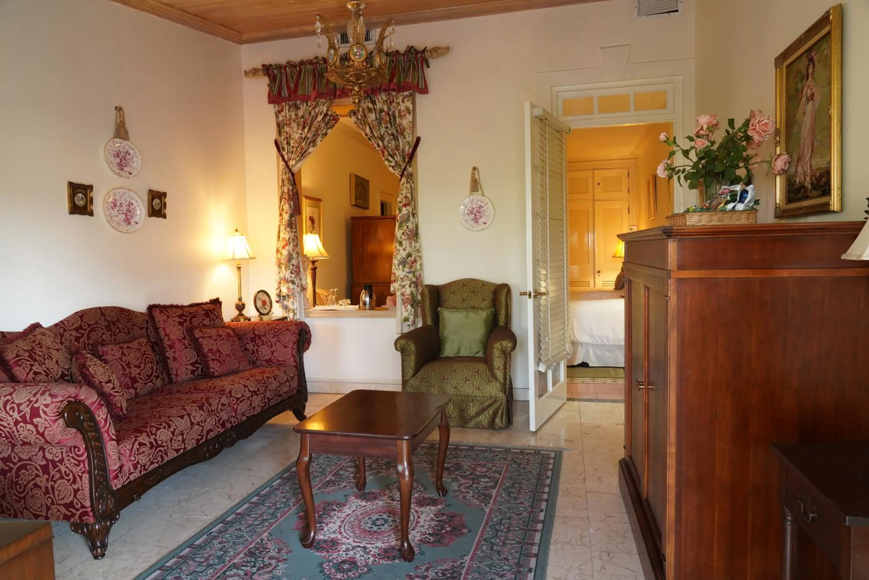 Living room in Graycliff Hotel