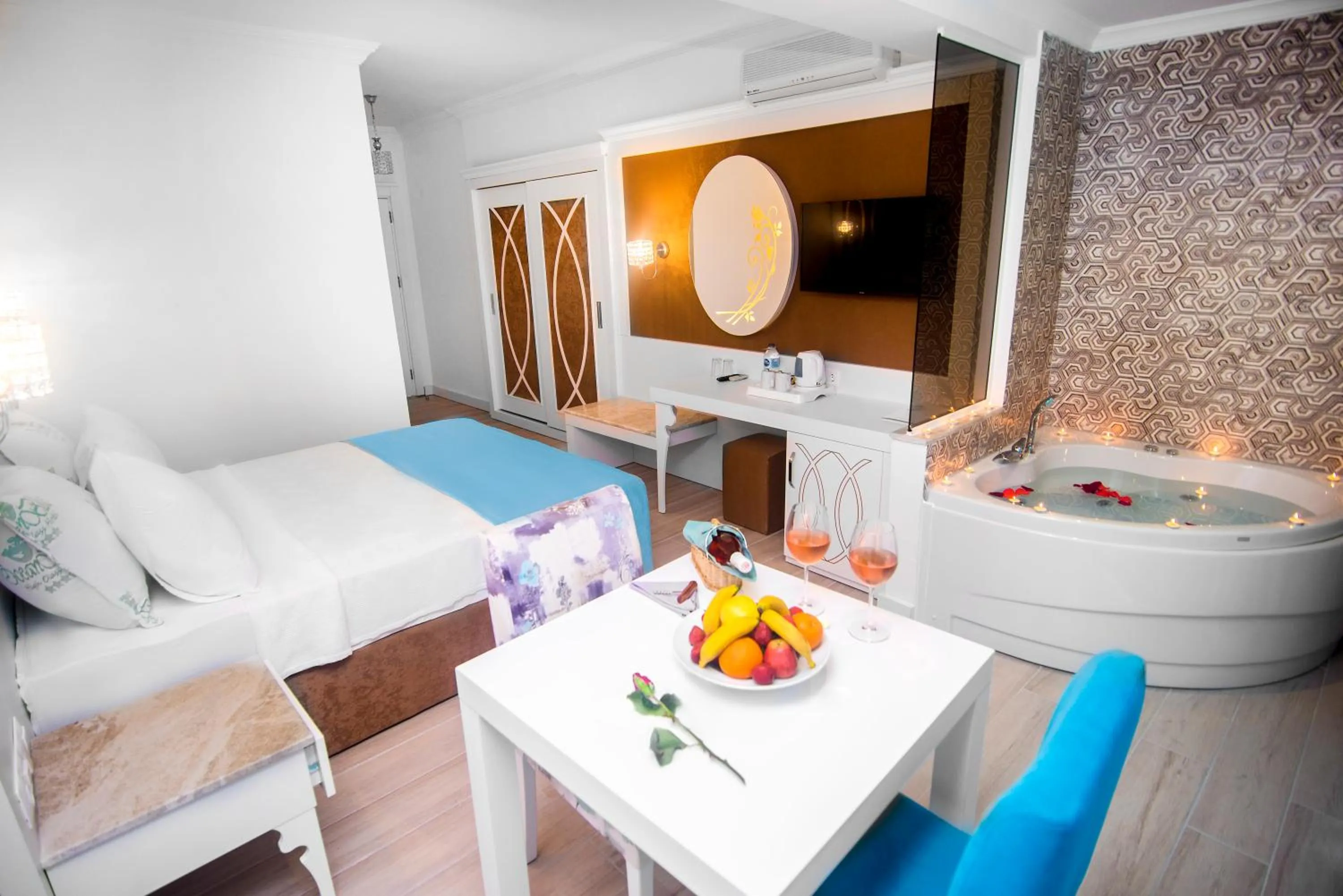 Photo of the whole room, Bed in Ocean Blue High Class Hotel & SPA