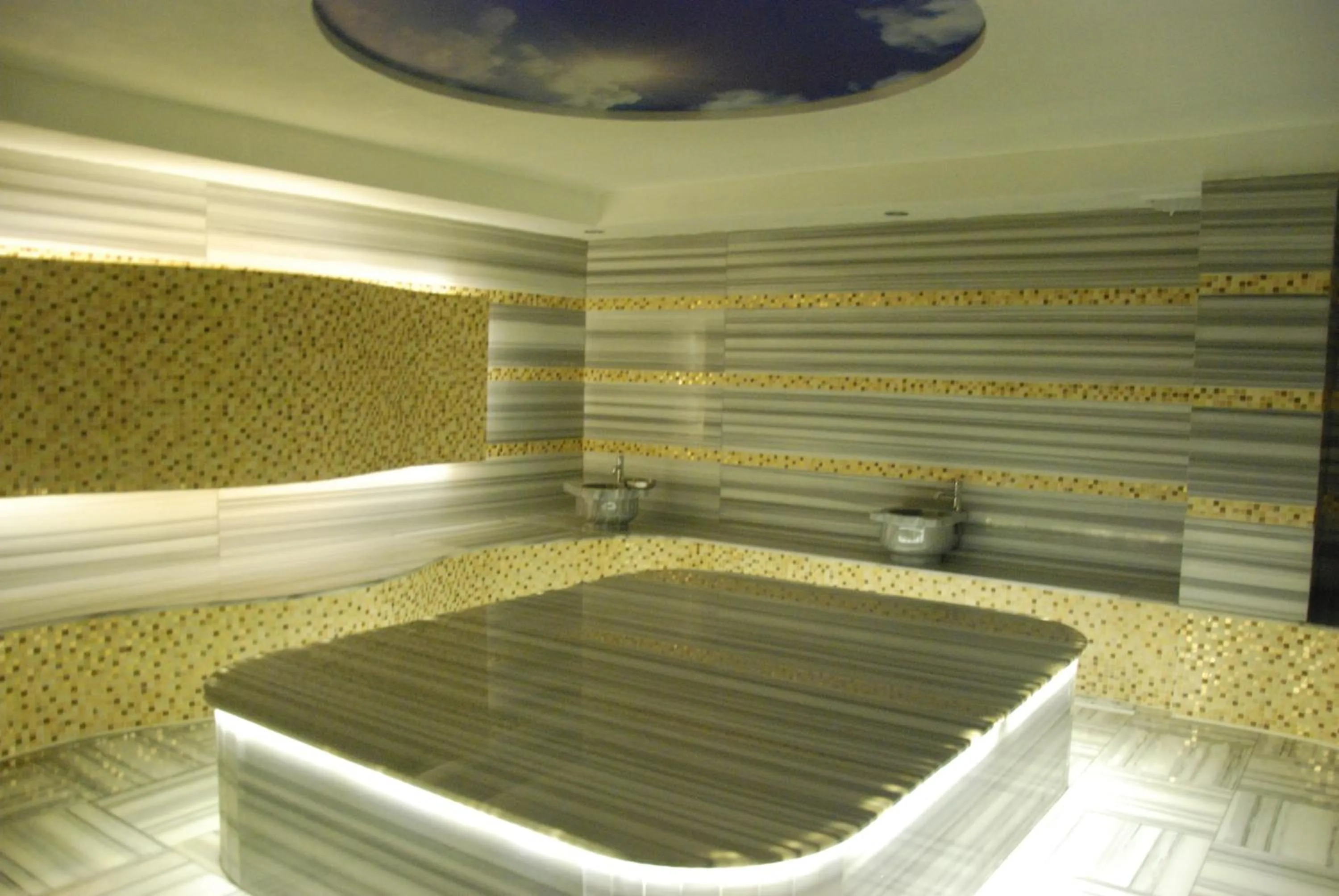 Winter in Ocean Blue High Class Hotel & SPA