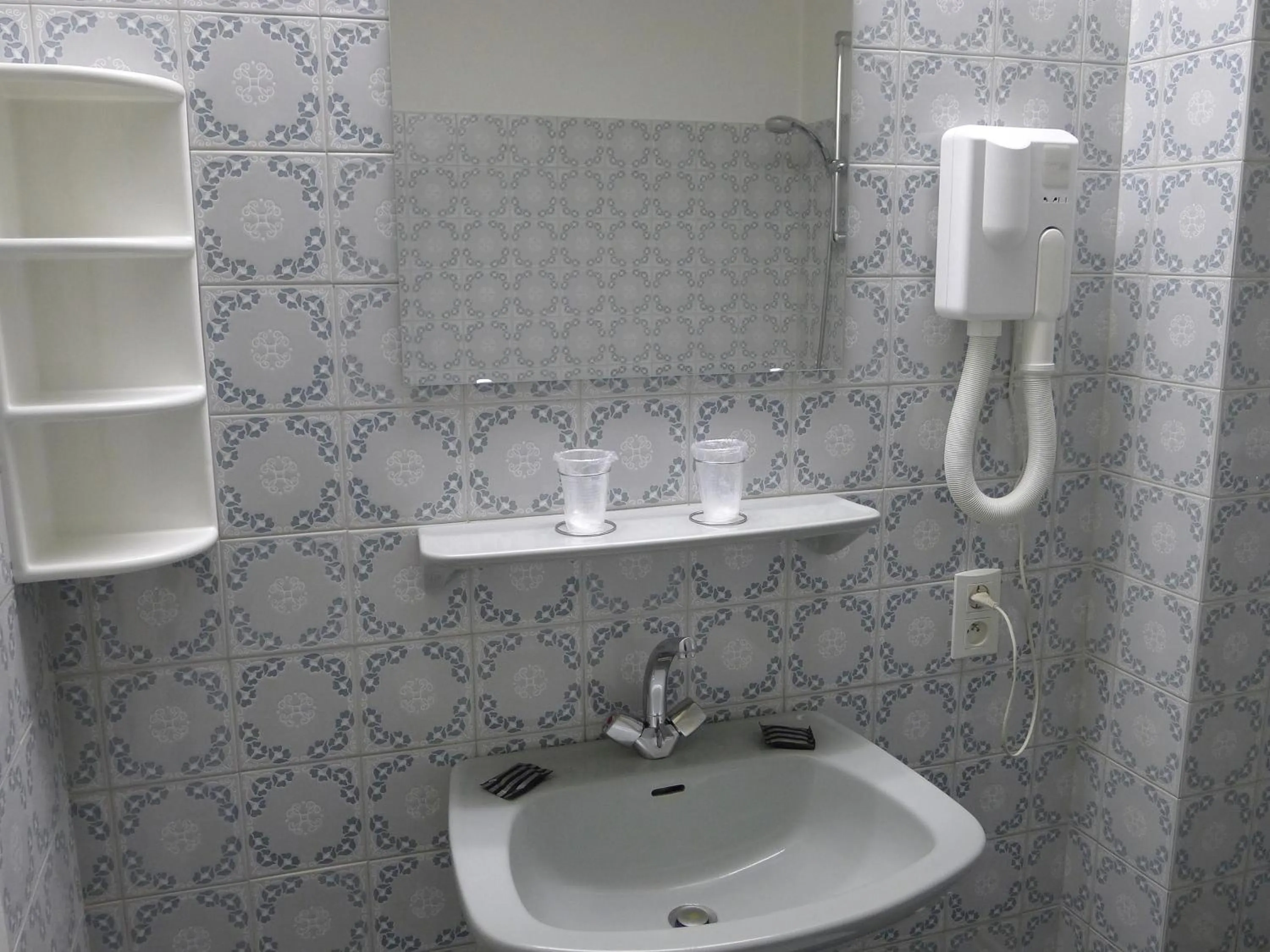 Bathroom in Hôtel du Sablar