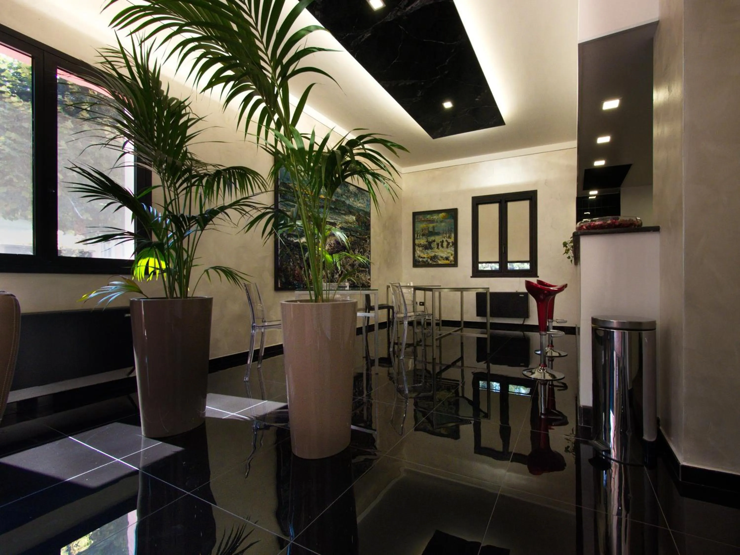 Lounge or bar in Hotel Versailles