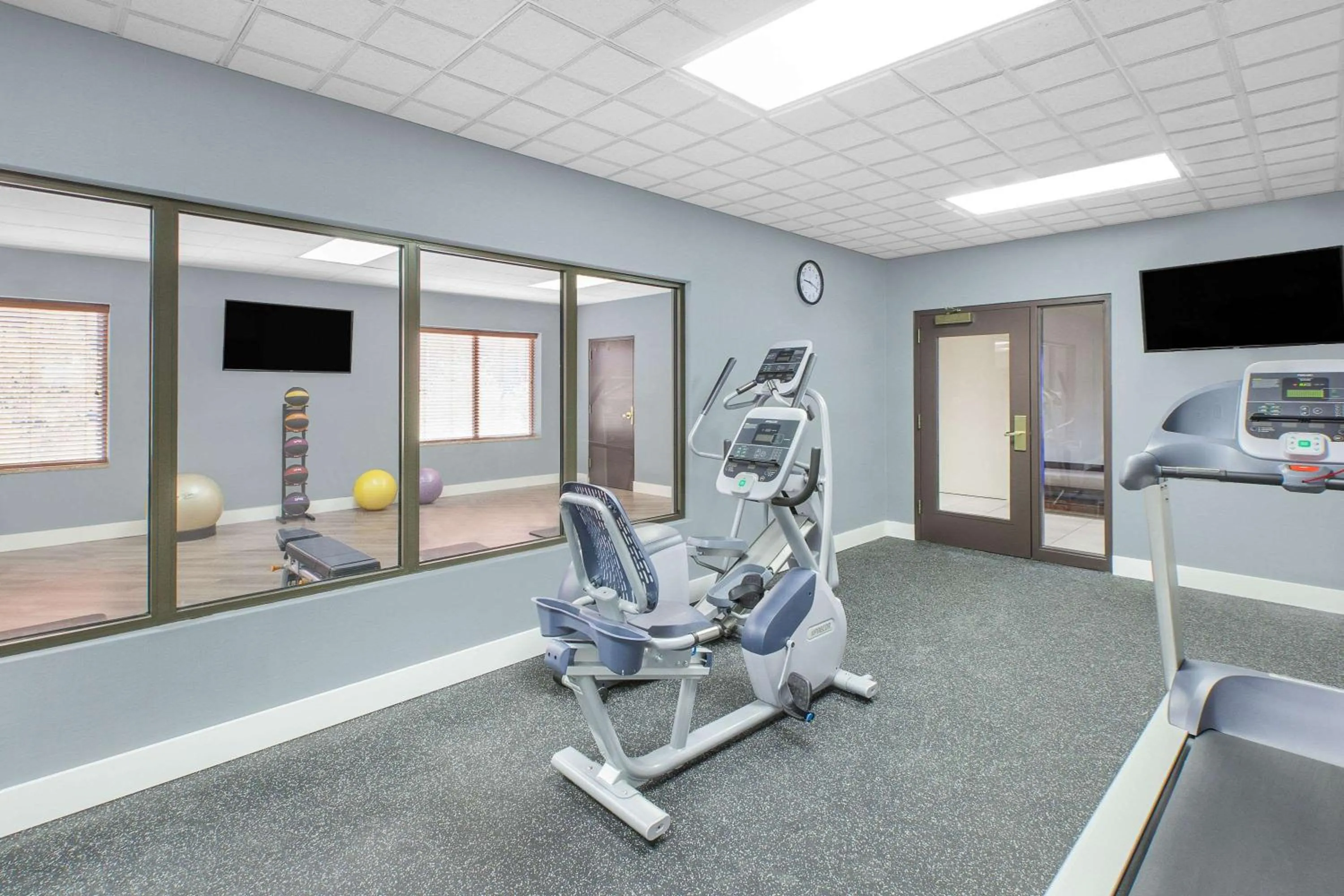 Spa and wellness centre/facilities in Wingate by Wyndham Sylvania-Toledo