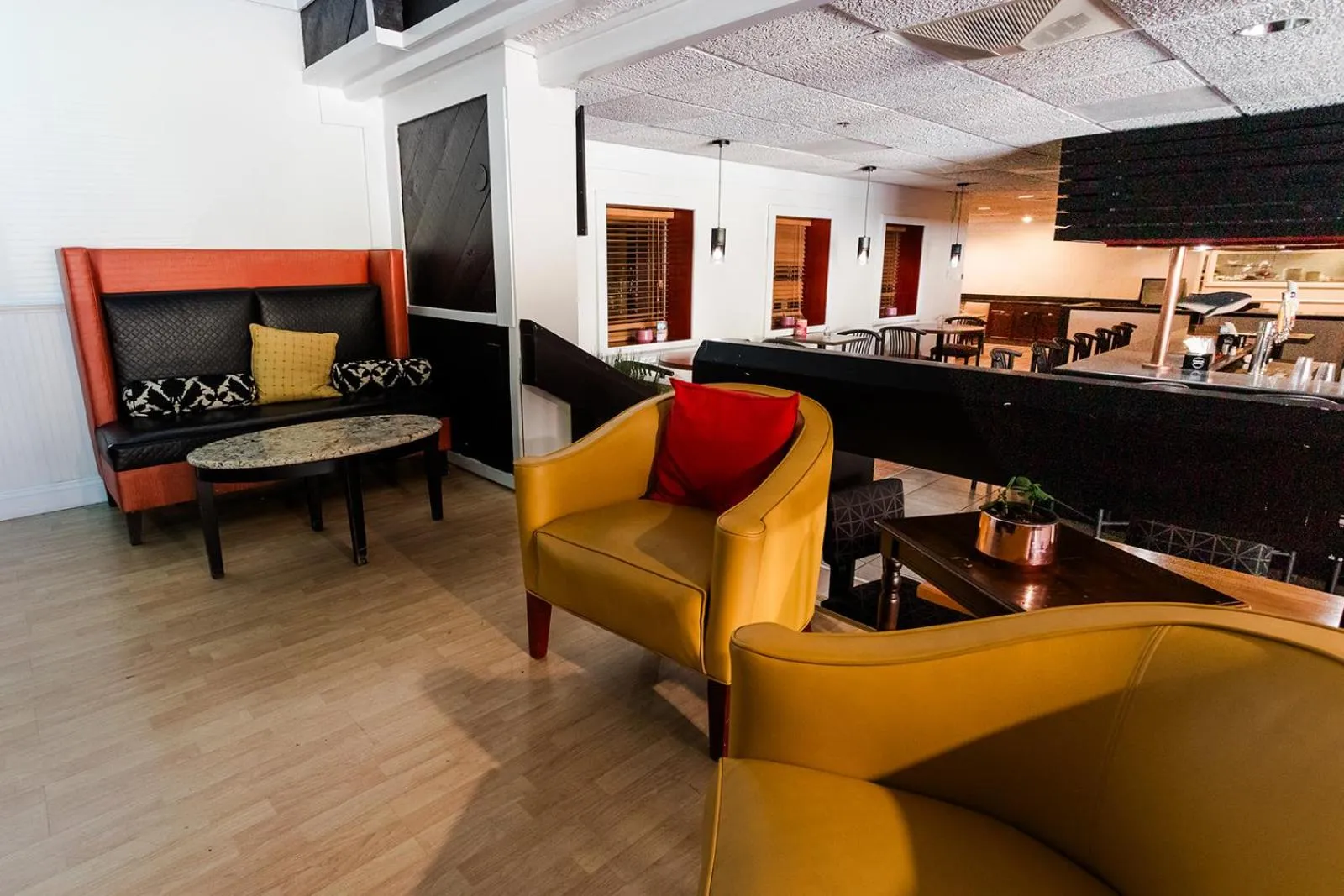 Restaurant/places to eat in Clarion Hotel BWI Airport Arundel Mills