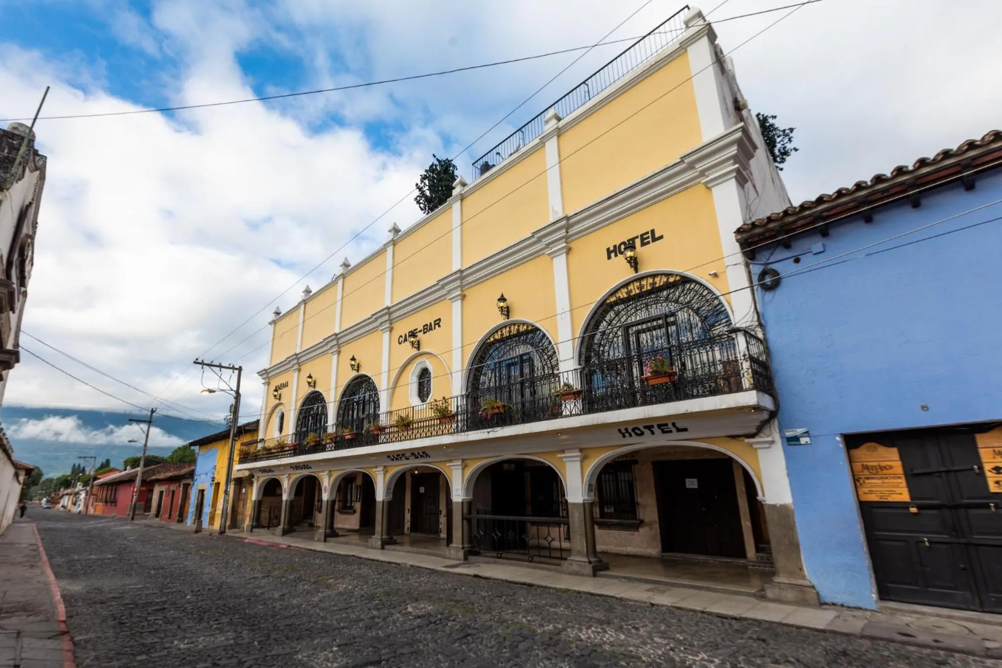 Facade/entrance in Hotel La Sin Ventura