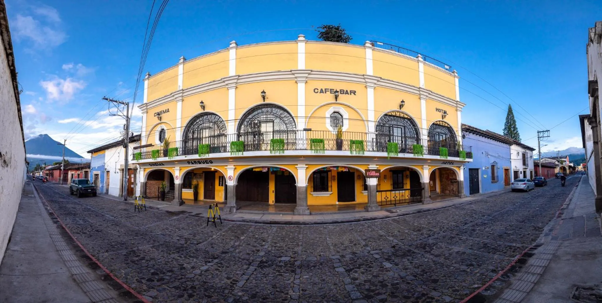 Property building in Hotel La Sin Ventura