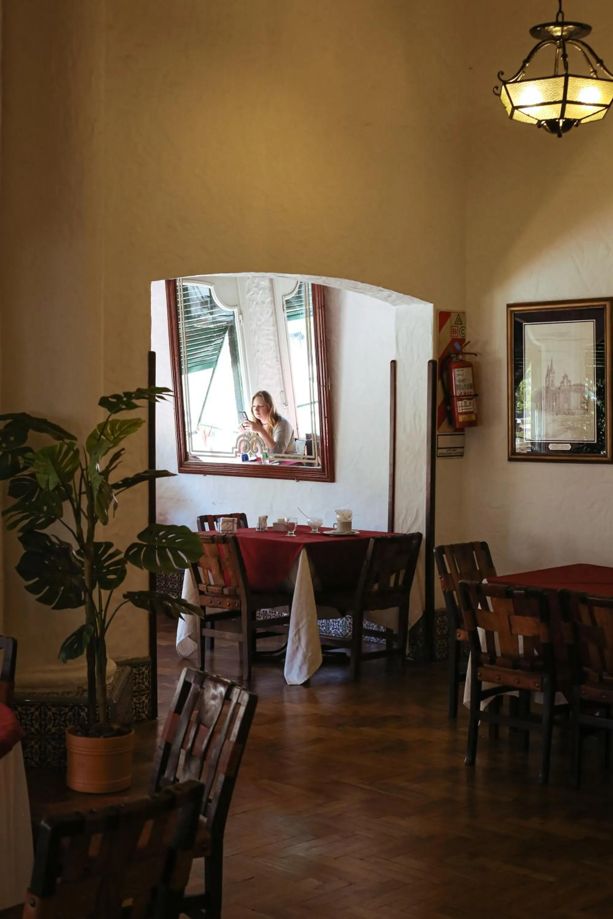 Restaurant/places to eat in Hotel Salta