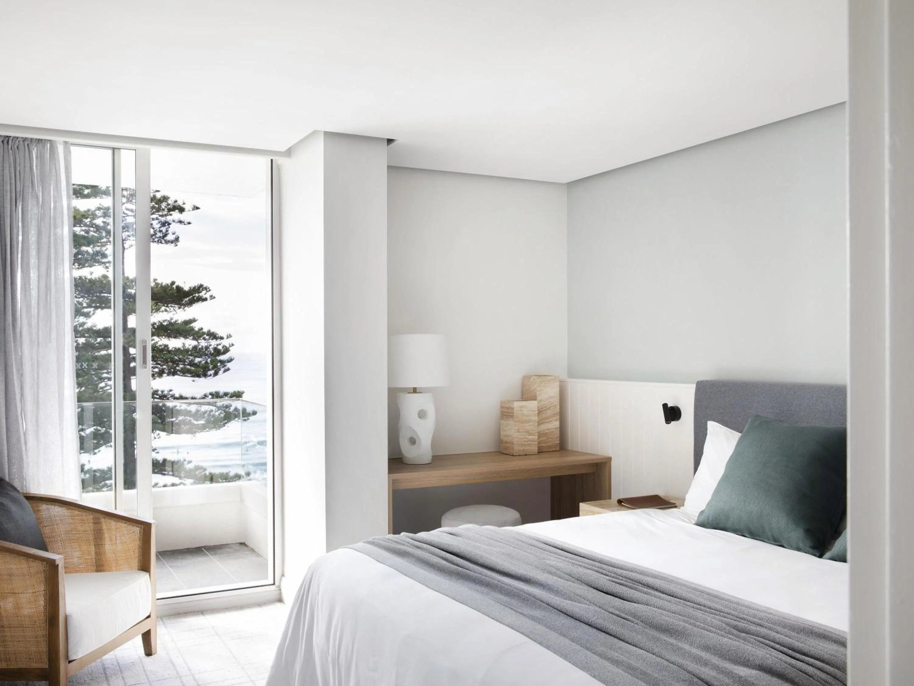 Bedroom, Bed in Manly Pacific Sydney MGallery Collection