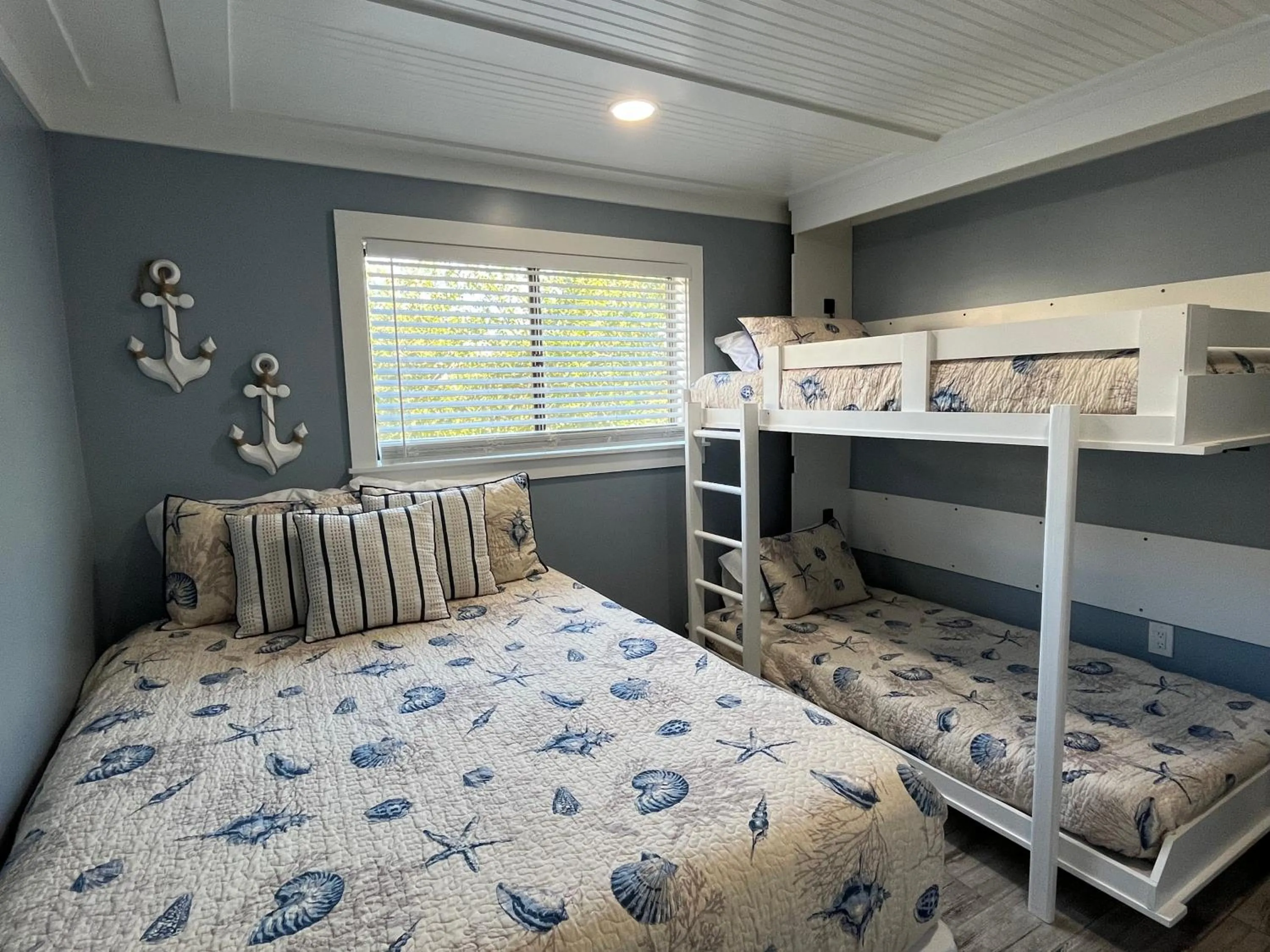 Bed in Seas the Day - Boardwalk to the Beach, 3 pools, Tennis