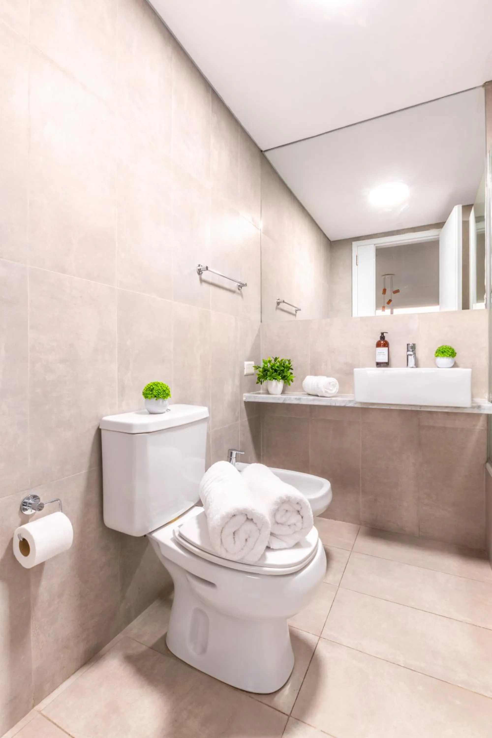 Toilet in Modern&New Apartment in Palermo - by BueRentals