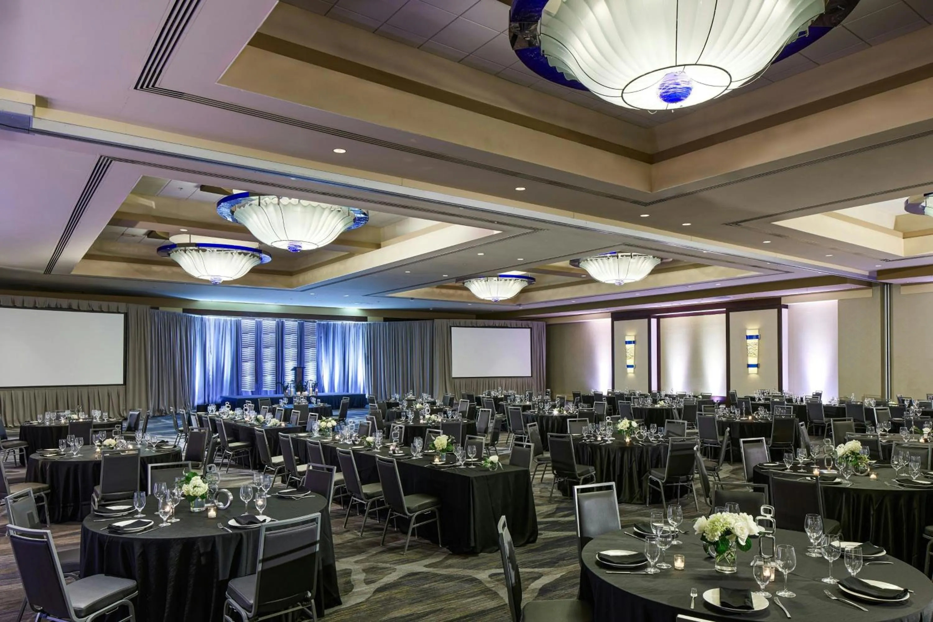 Meeting/conference room in Renaissance Phoenix Downtown Hotel