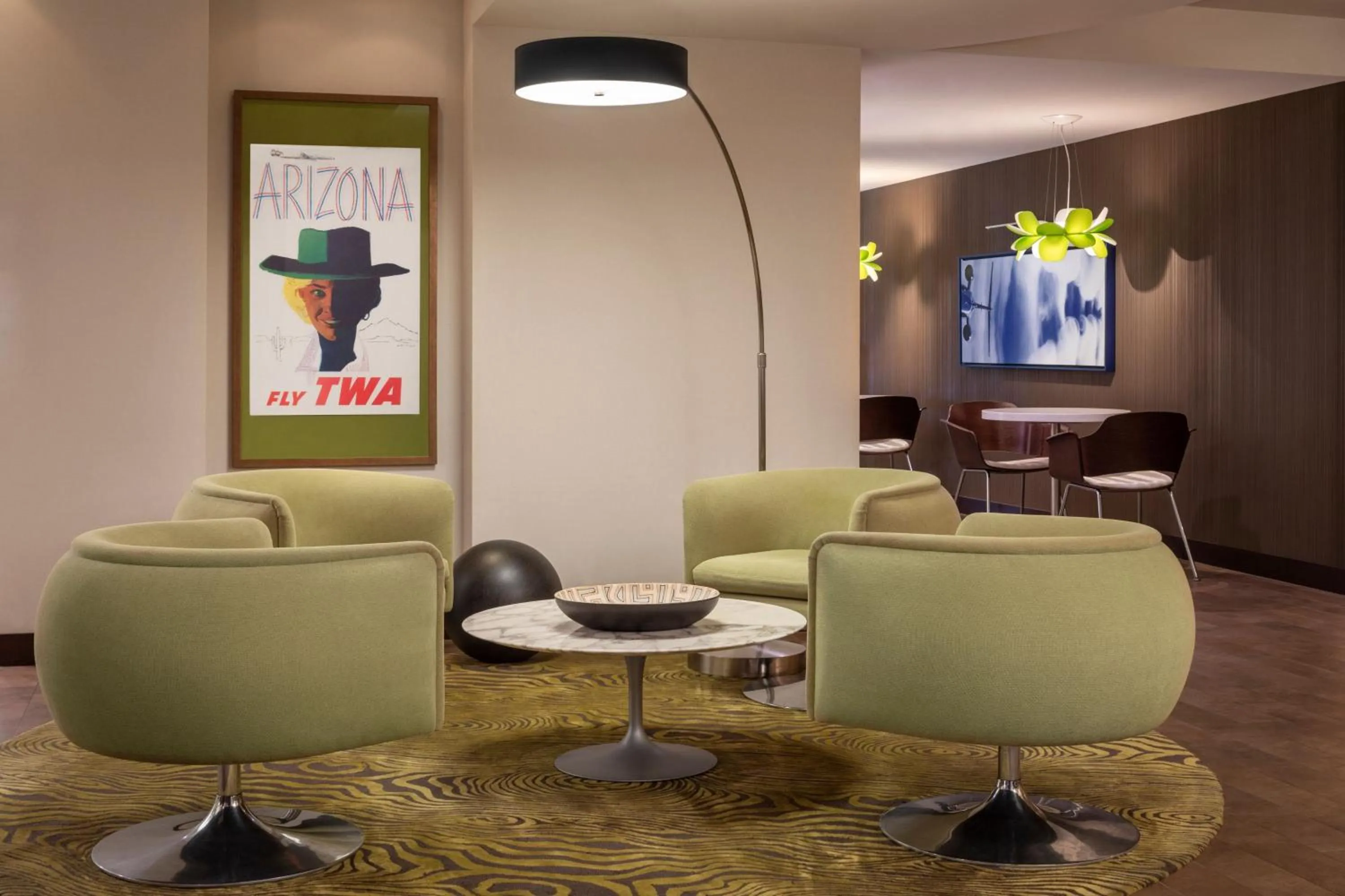 Lounge or bar in Renaissance Phoenix Downtown Hotel