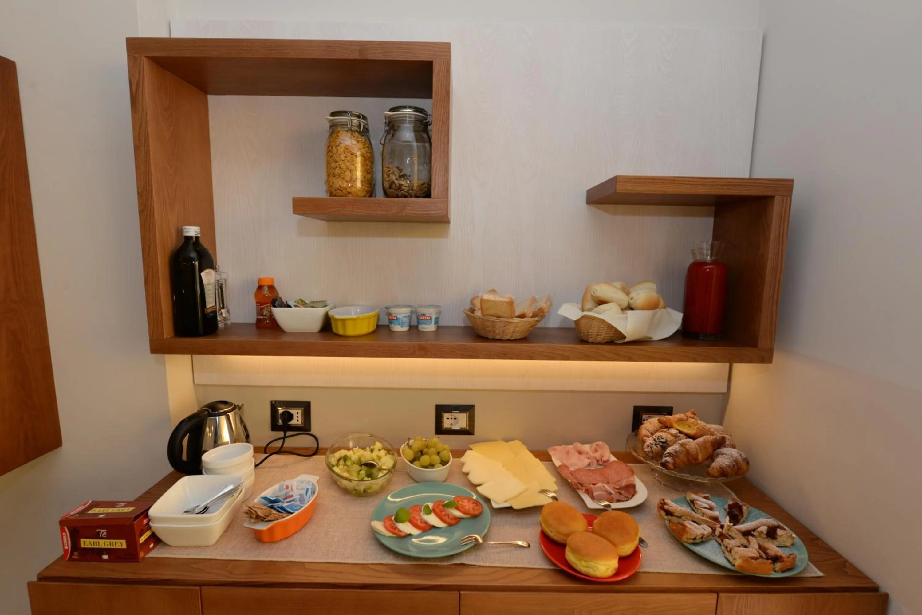 Continental breakfast in B&B Maestrale