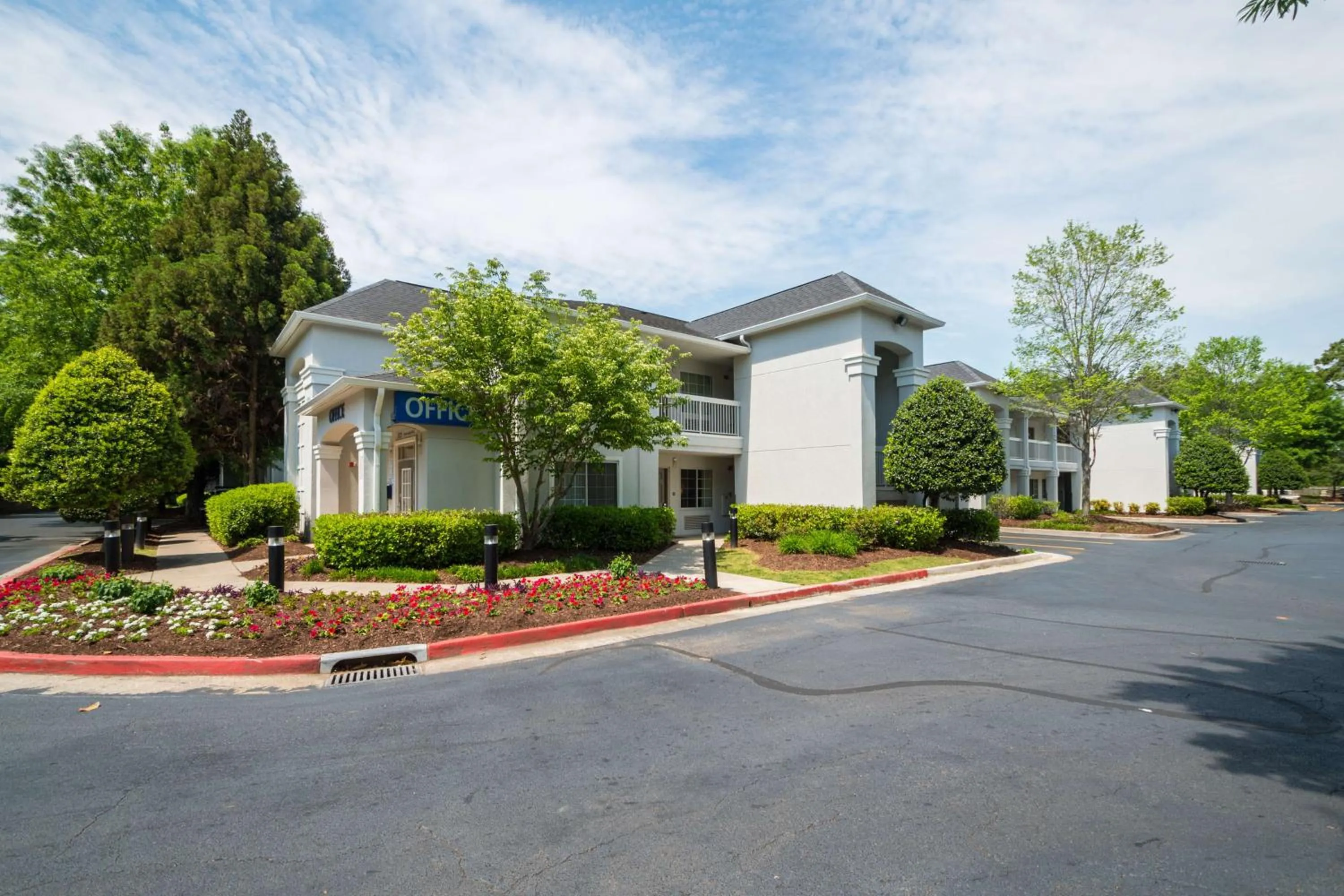 Property building in Motel 6 Duluth, Ga - Atlanta - Gwinnett Place