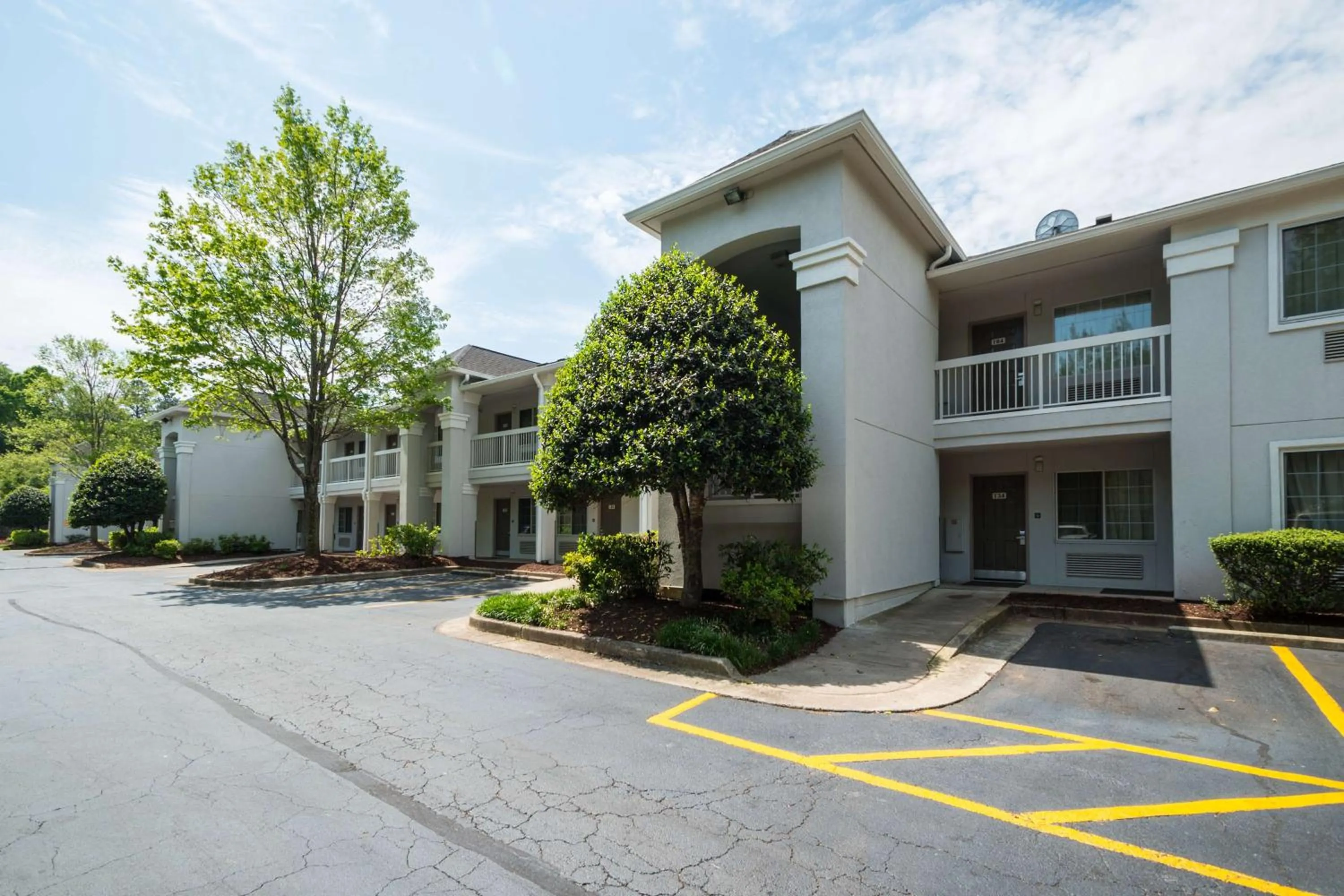 Property building in Motel 6 Duluth, Ga - Atlanta - Gwinnett Place
