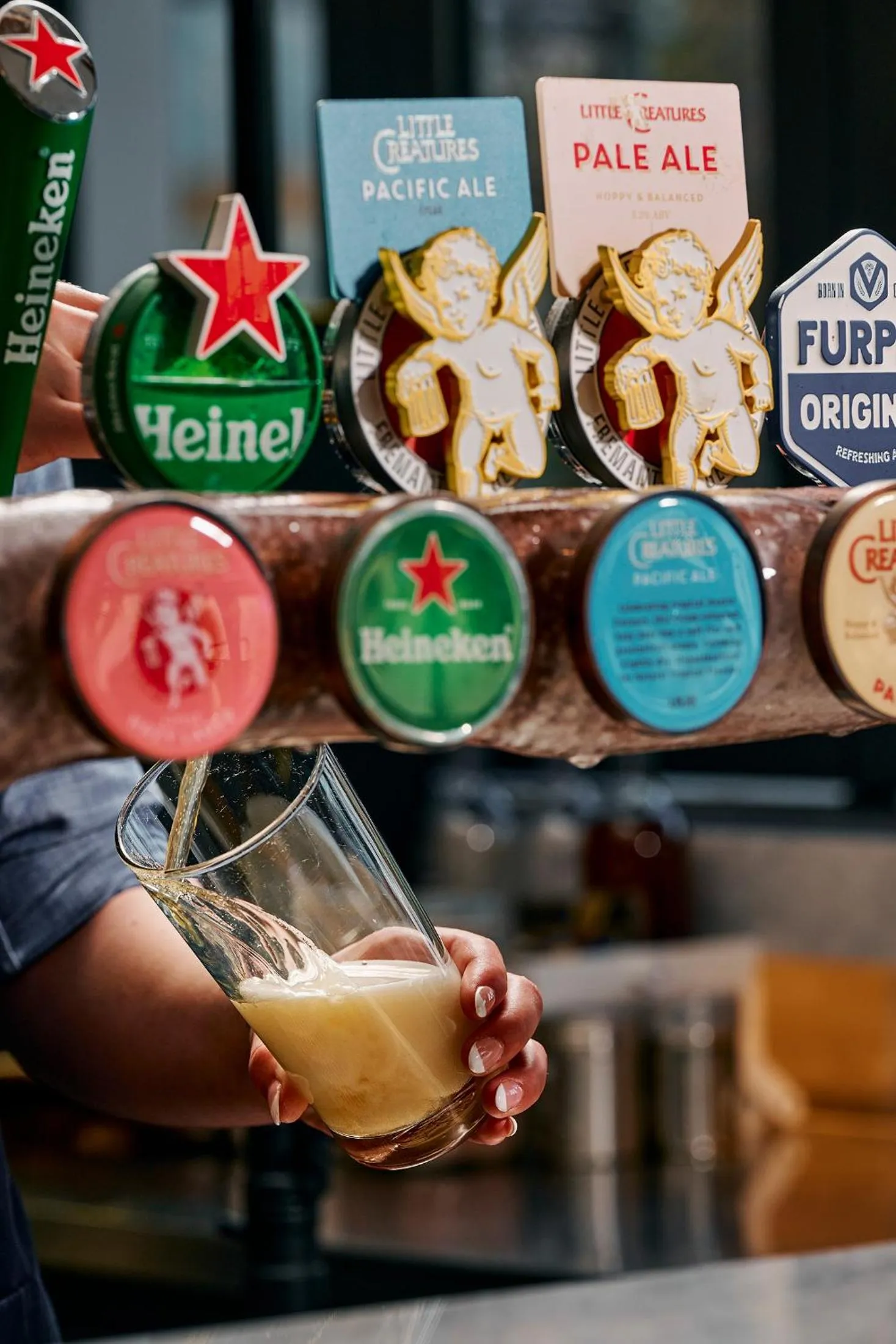 Lounge or bar in Rydges Geelong