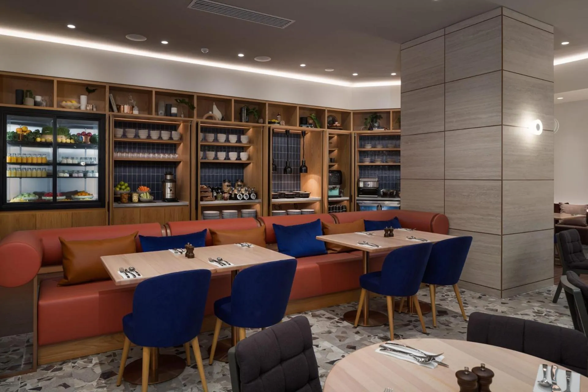 Restaurant/places to eat in Rydges Geelong