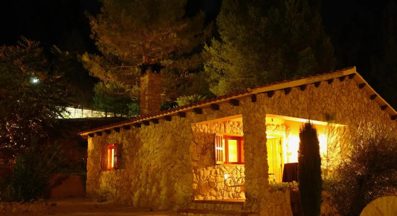 Night in Casas rurales Batan Rio Tus