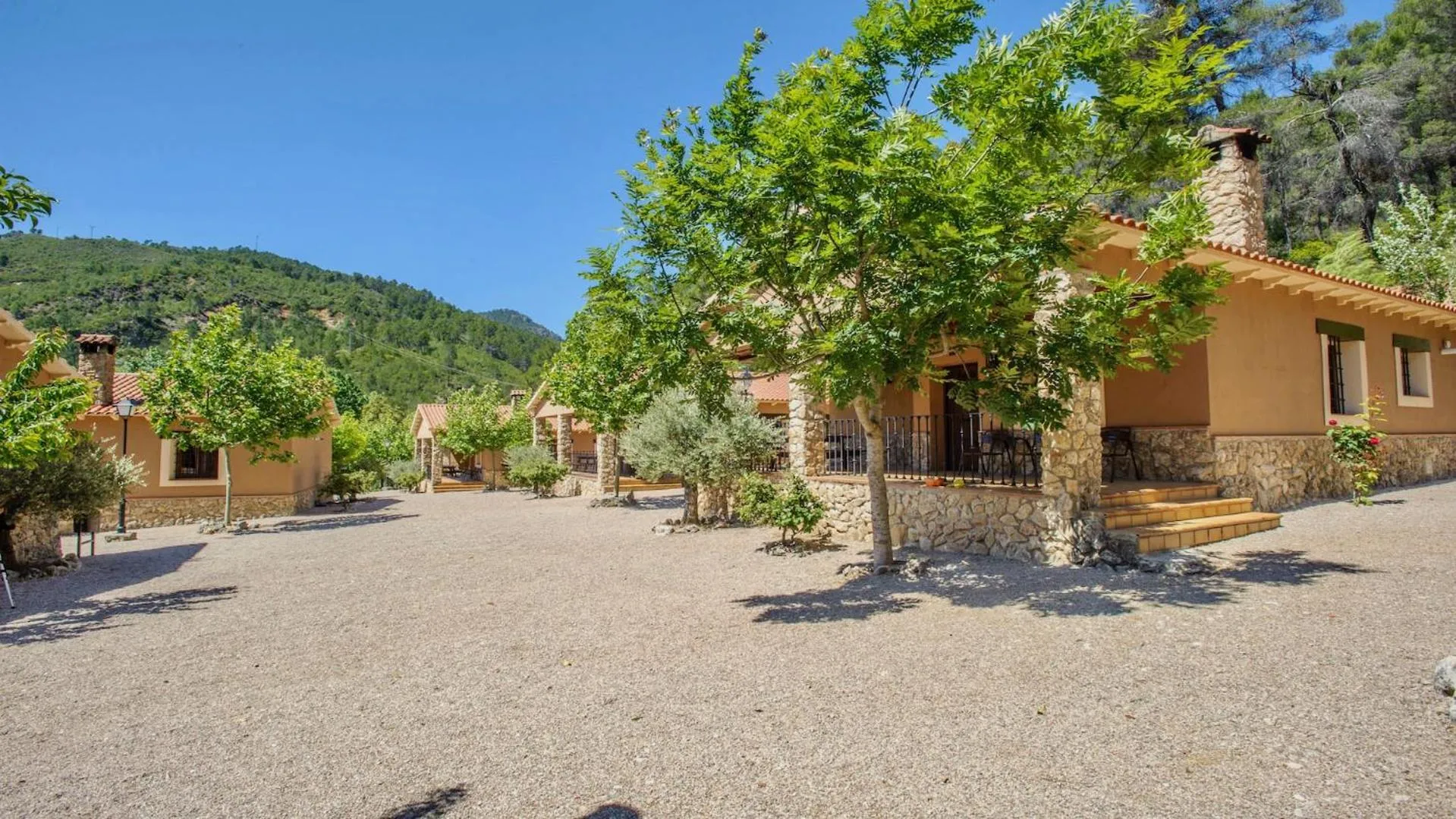 Casas rurales Batan Rio Tus