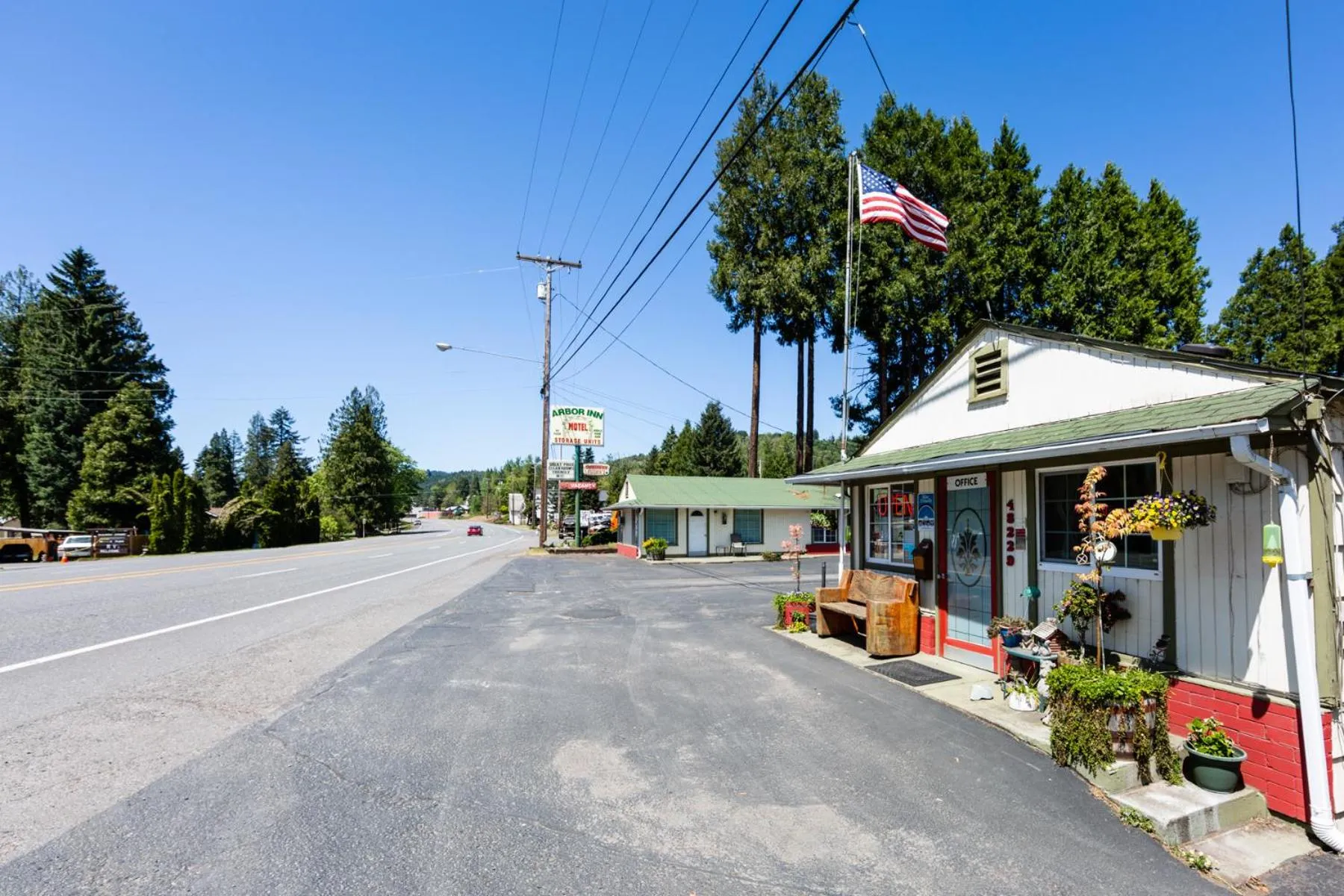 Facade/entrance in Arbor Inn Motel Oakridge
