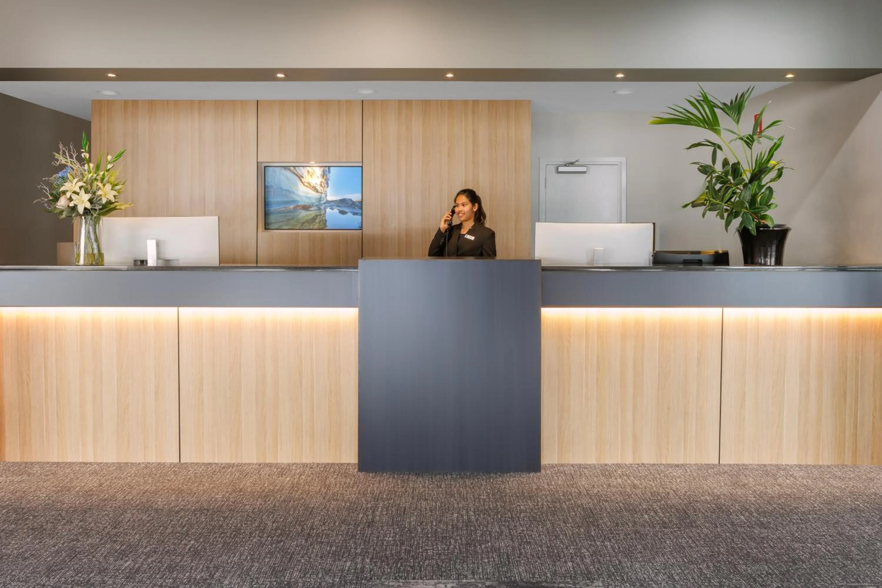 Lobby or reception in Best Western Hobart