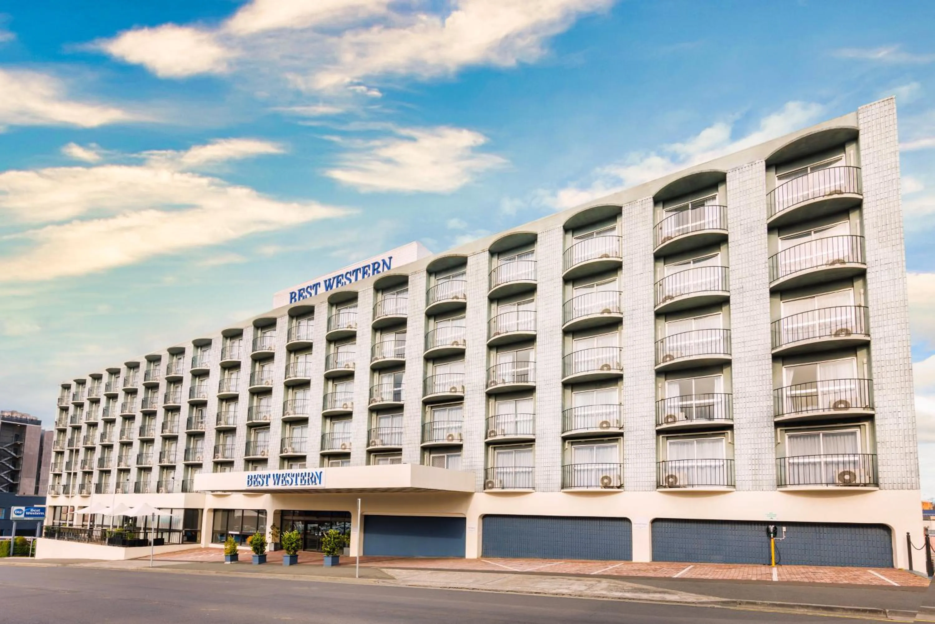 Property building in Best Western Hobart